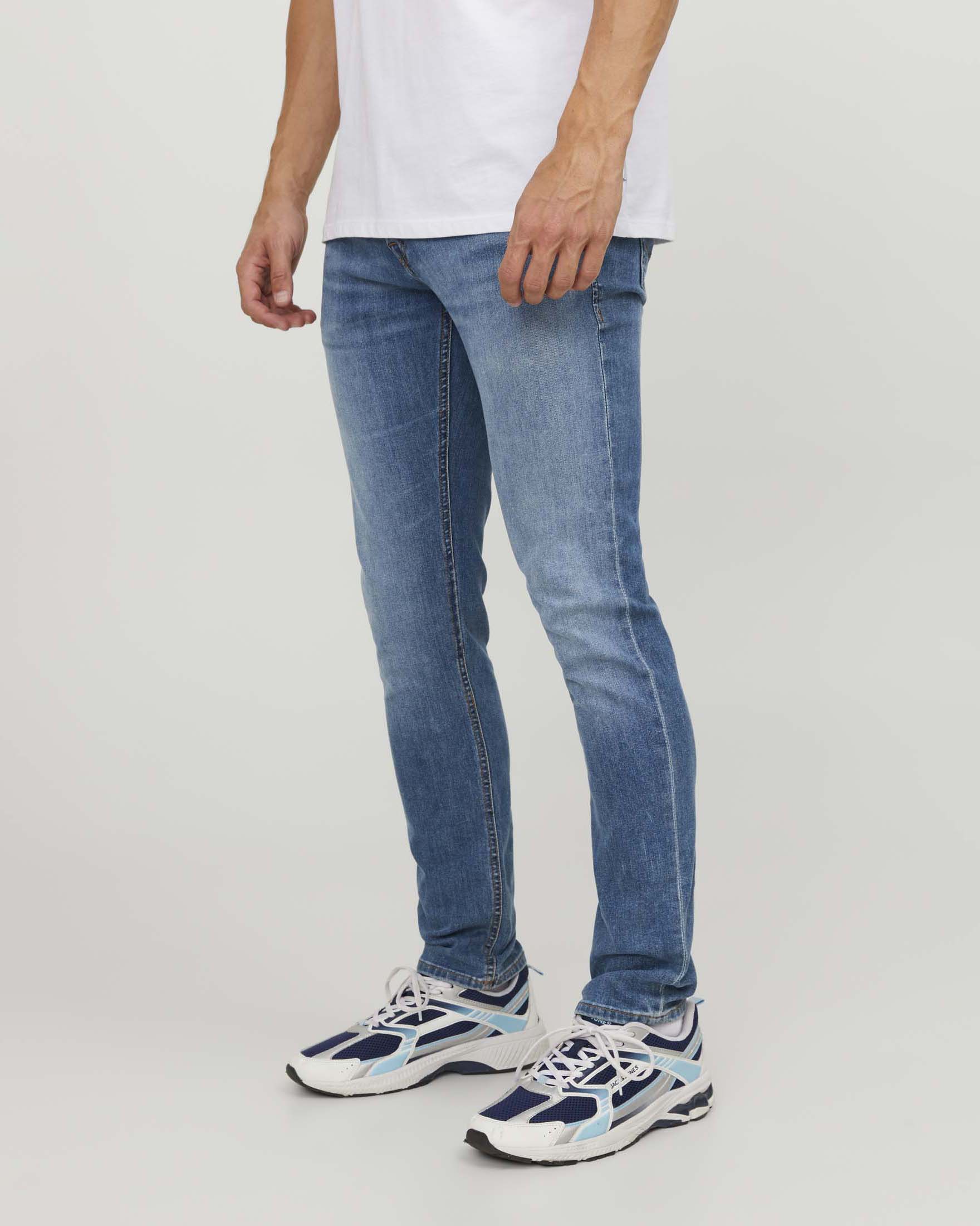 Jeans slim Jack & Jones light wash in denim di misto cotone elasticizzato image