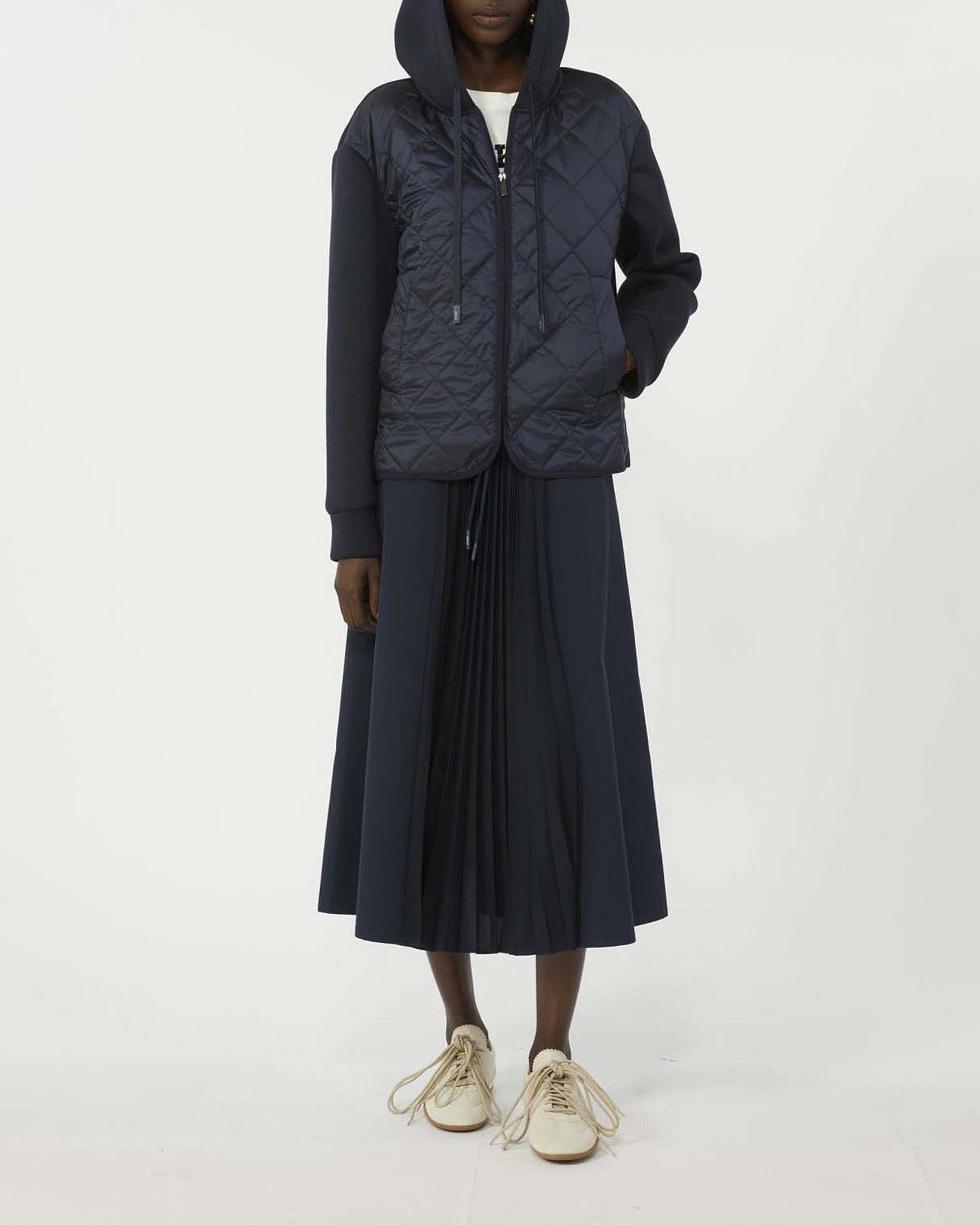 Giacca imbottita blu Weekend Max Mara con motivo trapuntato e cappuccio integrato image