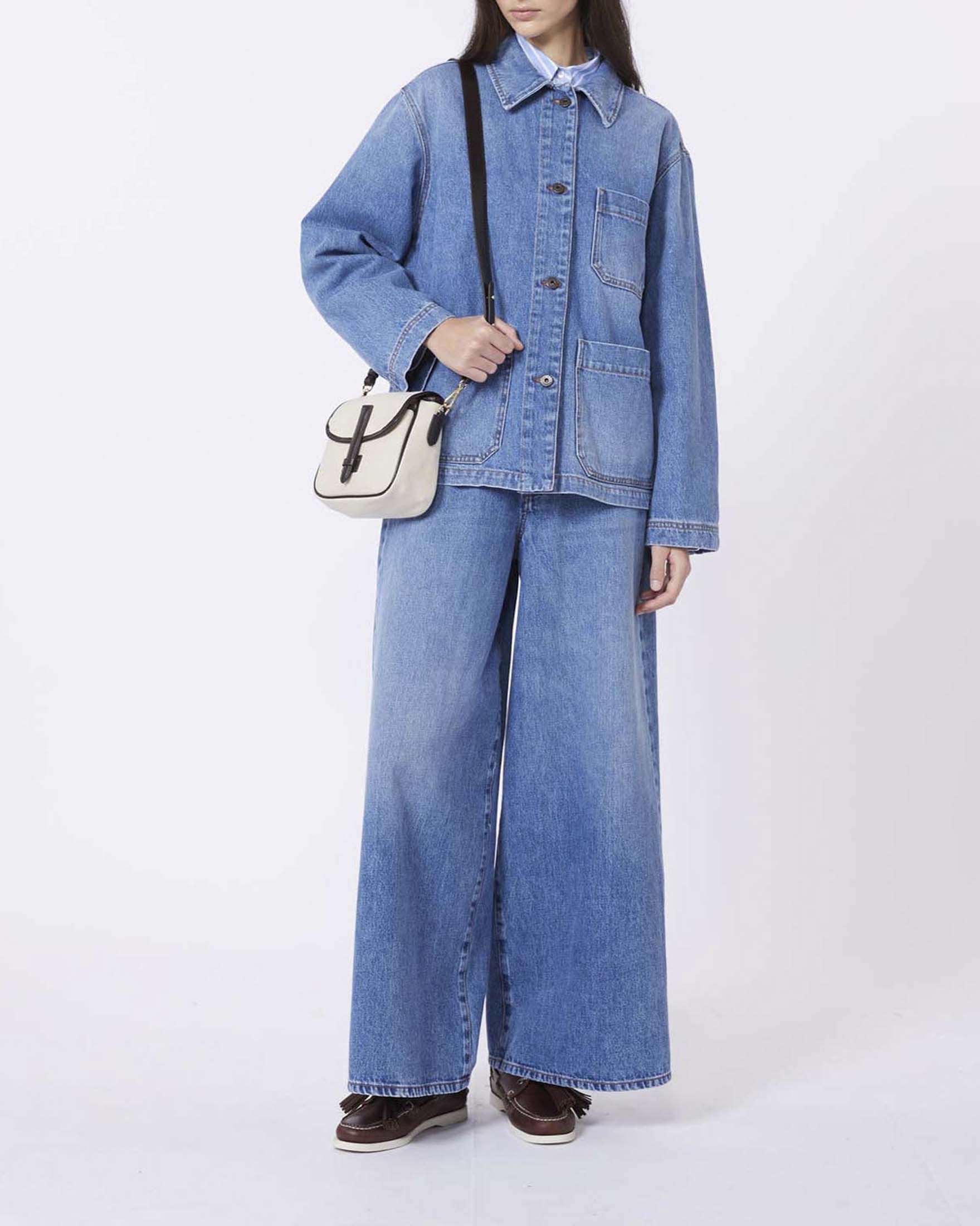 Shacket in denim dal lavaggio medio Weekend Max Mara in puro cotone con tasche applicate image