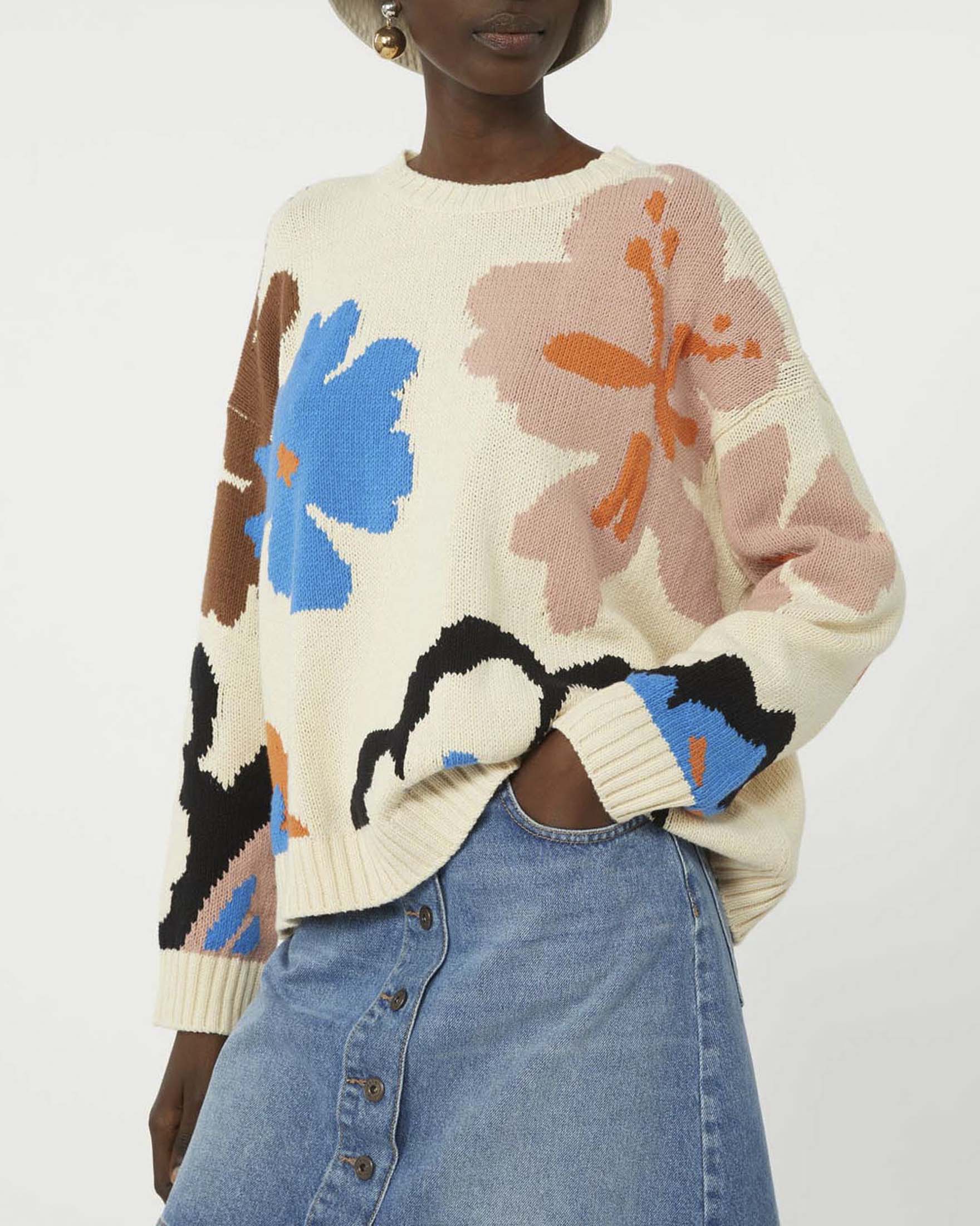 Maglione bianco Weekend Max Mara in misto cotone con lavorazione floreale jacquard