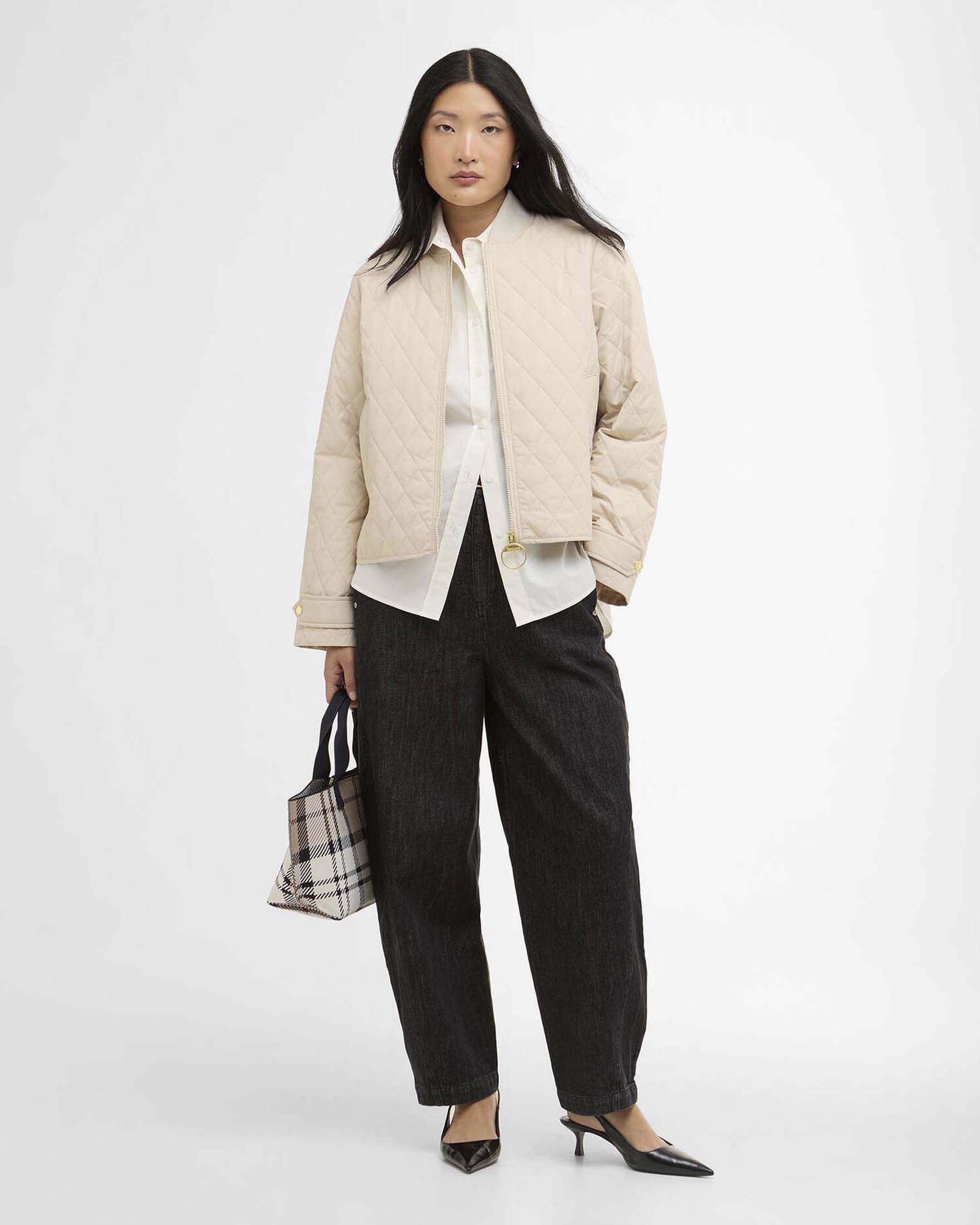 Giacca trapuntata a rombi Barbour Whillan color gesso con zip frontale