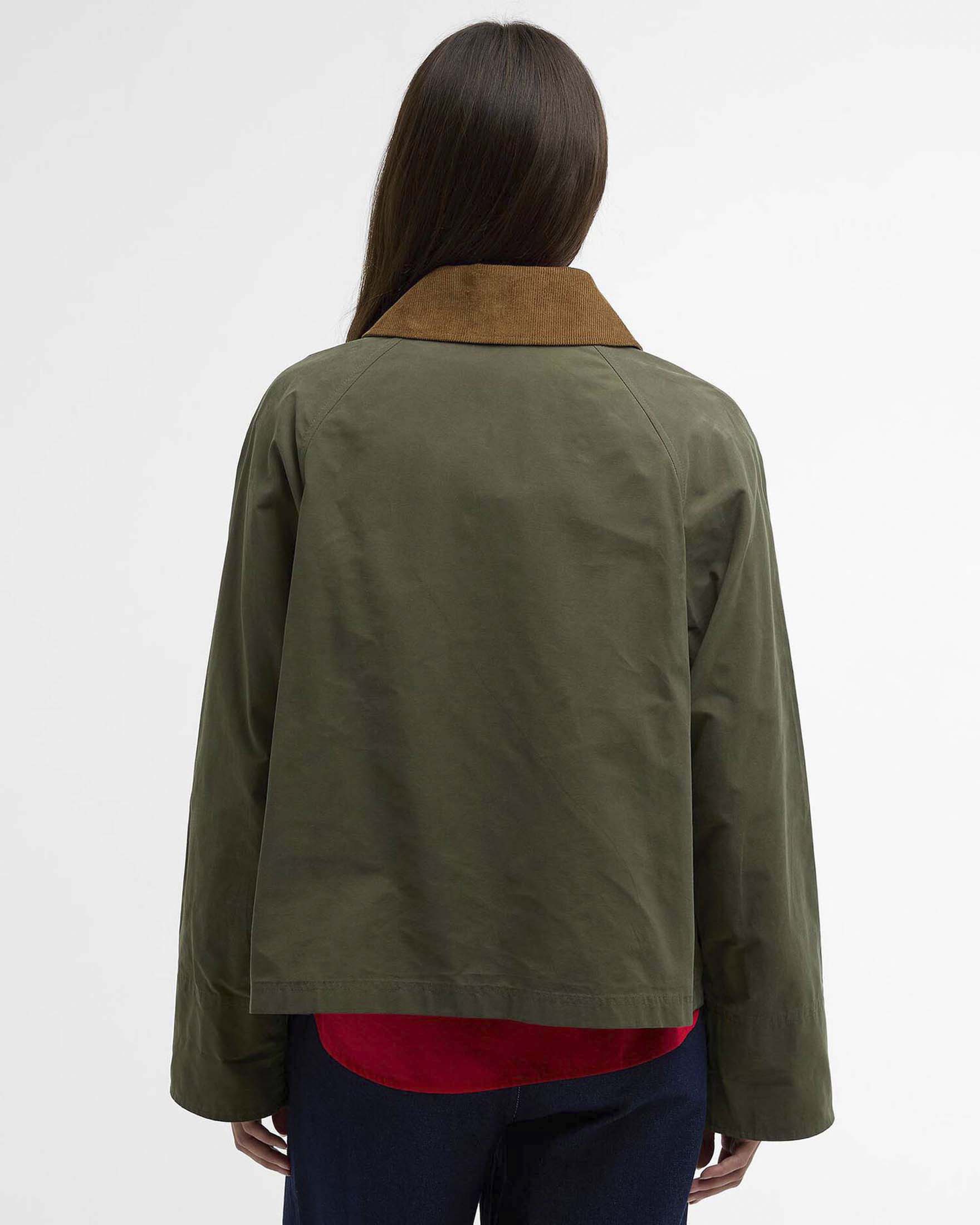 Giacca antipioggia verde militare Barbour Spey con chiusura zip e tasche frontali con pattina image