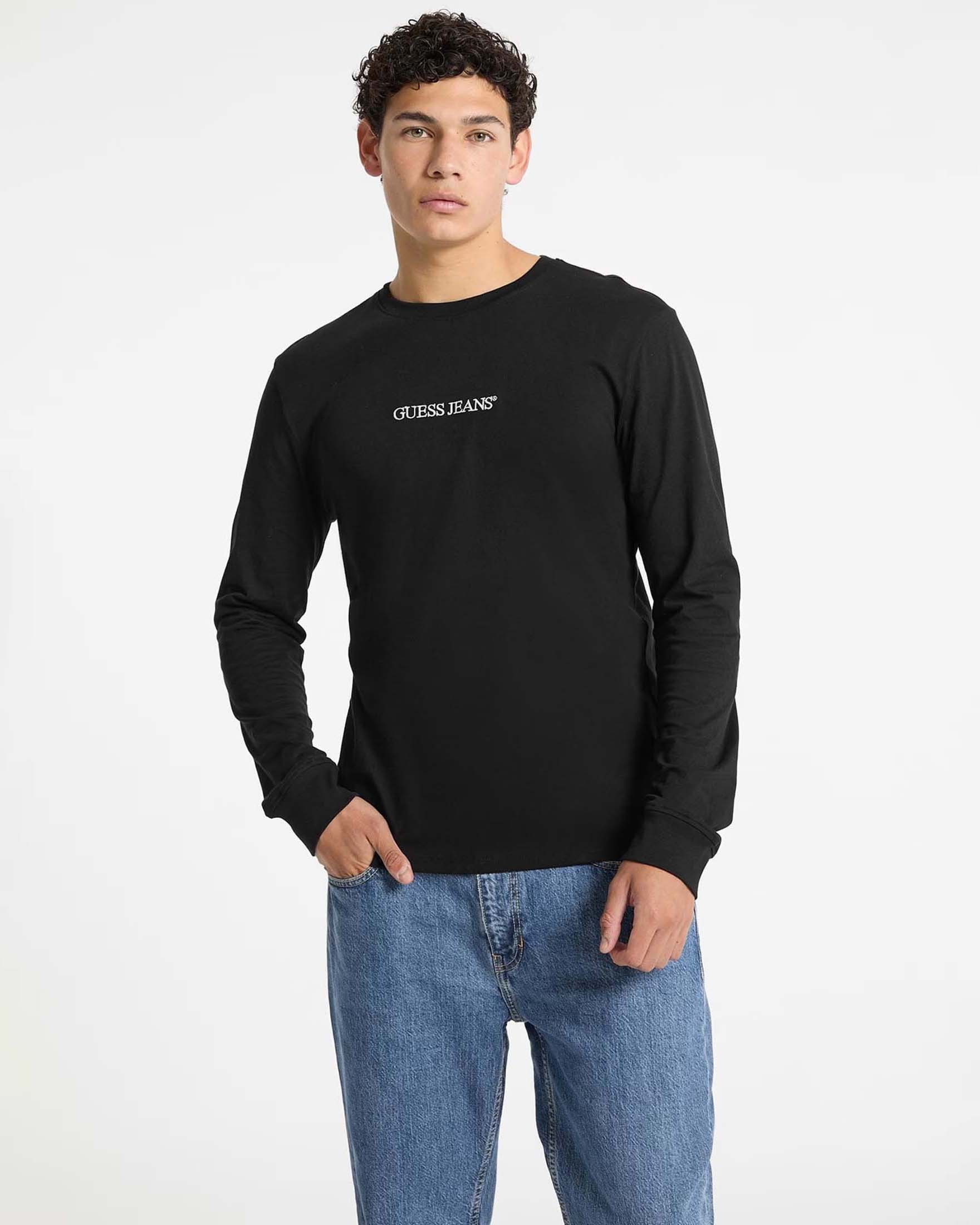 T-shirt manica lunga Guess Jeans nera in cotone con logo ricamato sul petto image