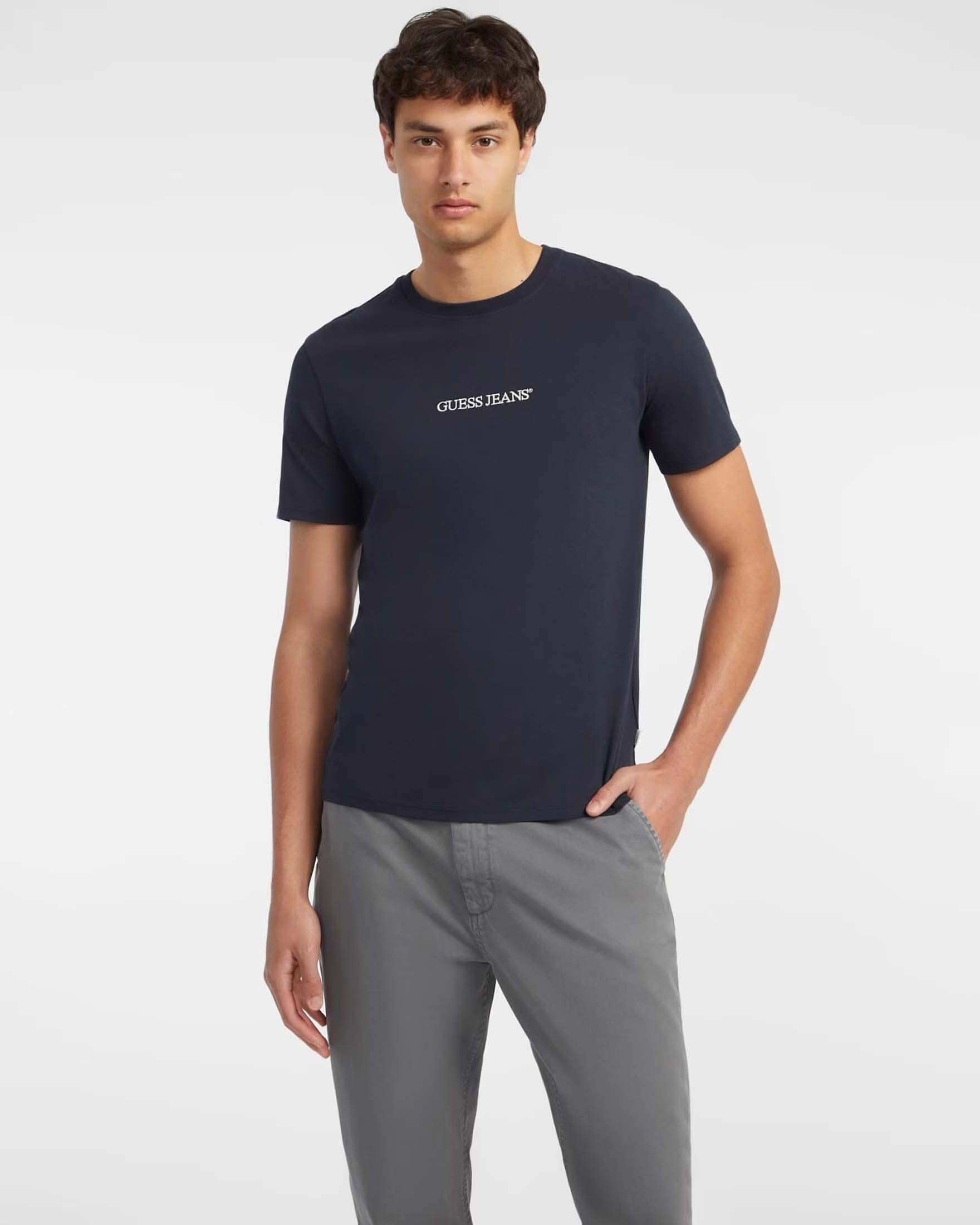 T-shirt Guess Jeans blu in cotone con logo centrale ricamato image