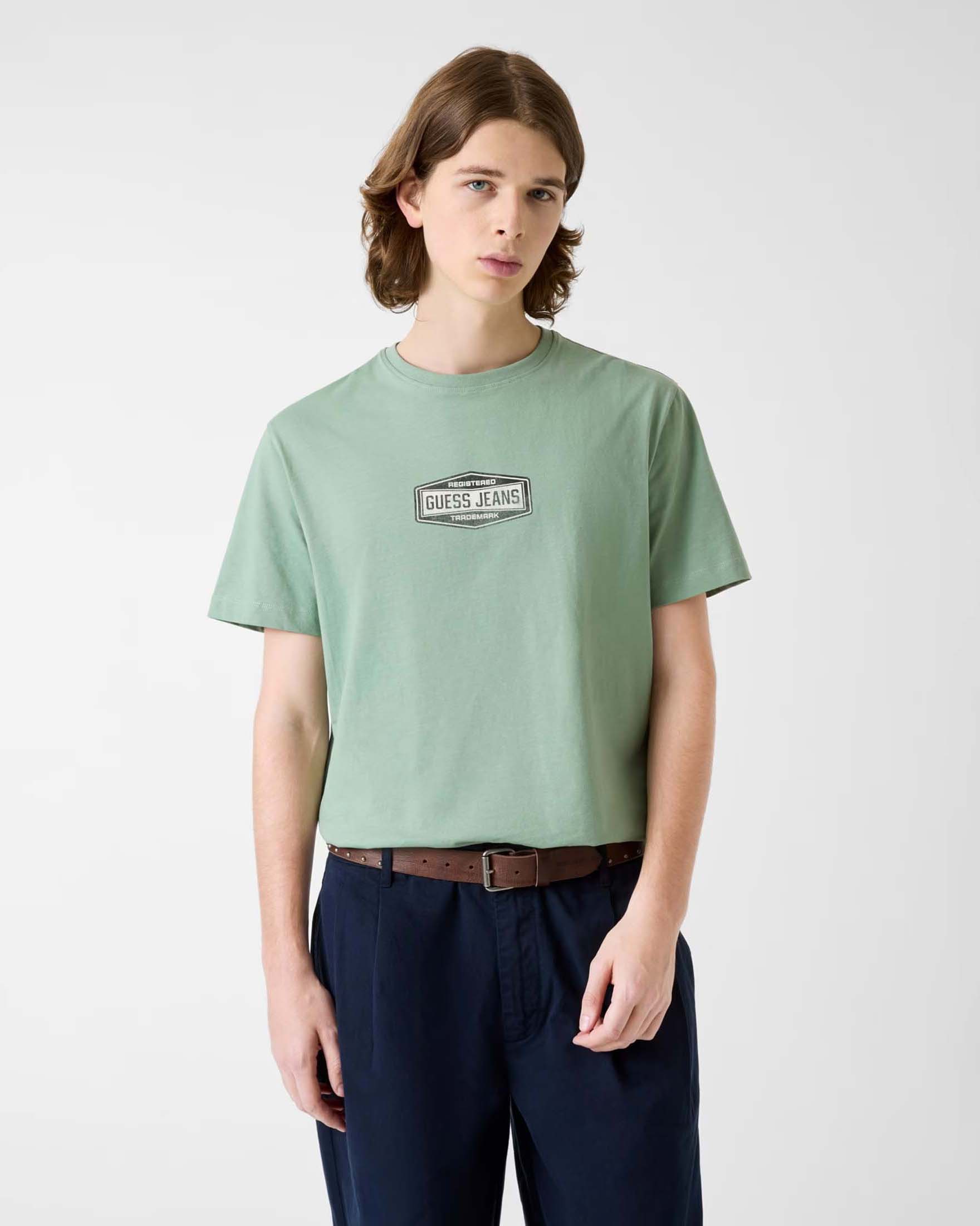 T-shirt Guess Jeans salvia in cotone con logo stampato sul davanti image