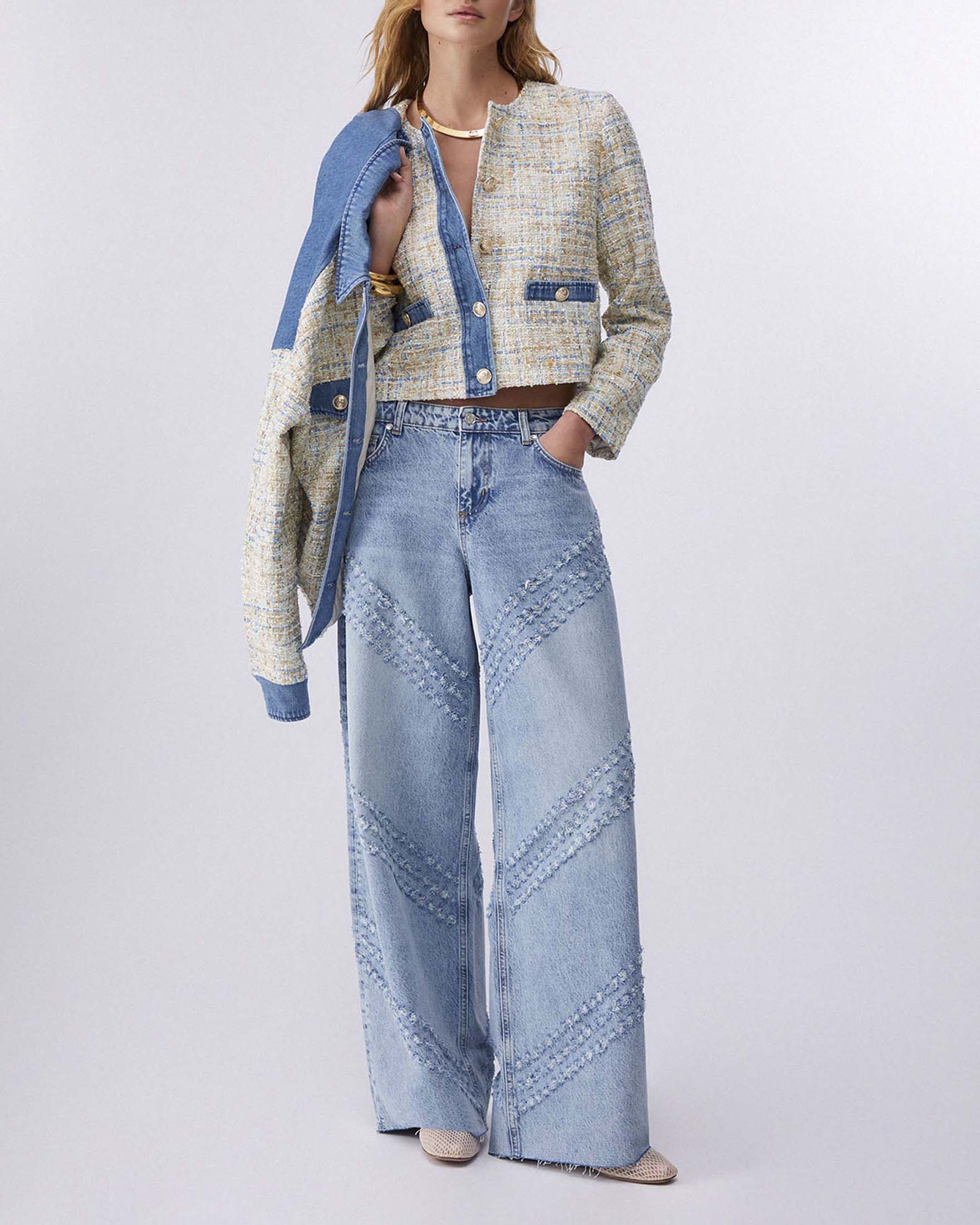 Giacca bouclé Liu Jo con dettagli in denim e bottoni dorati