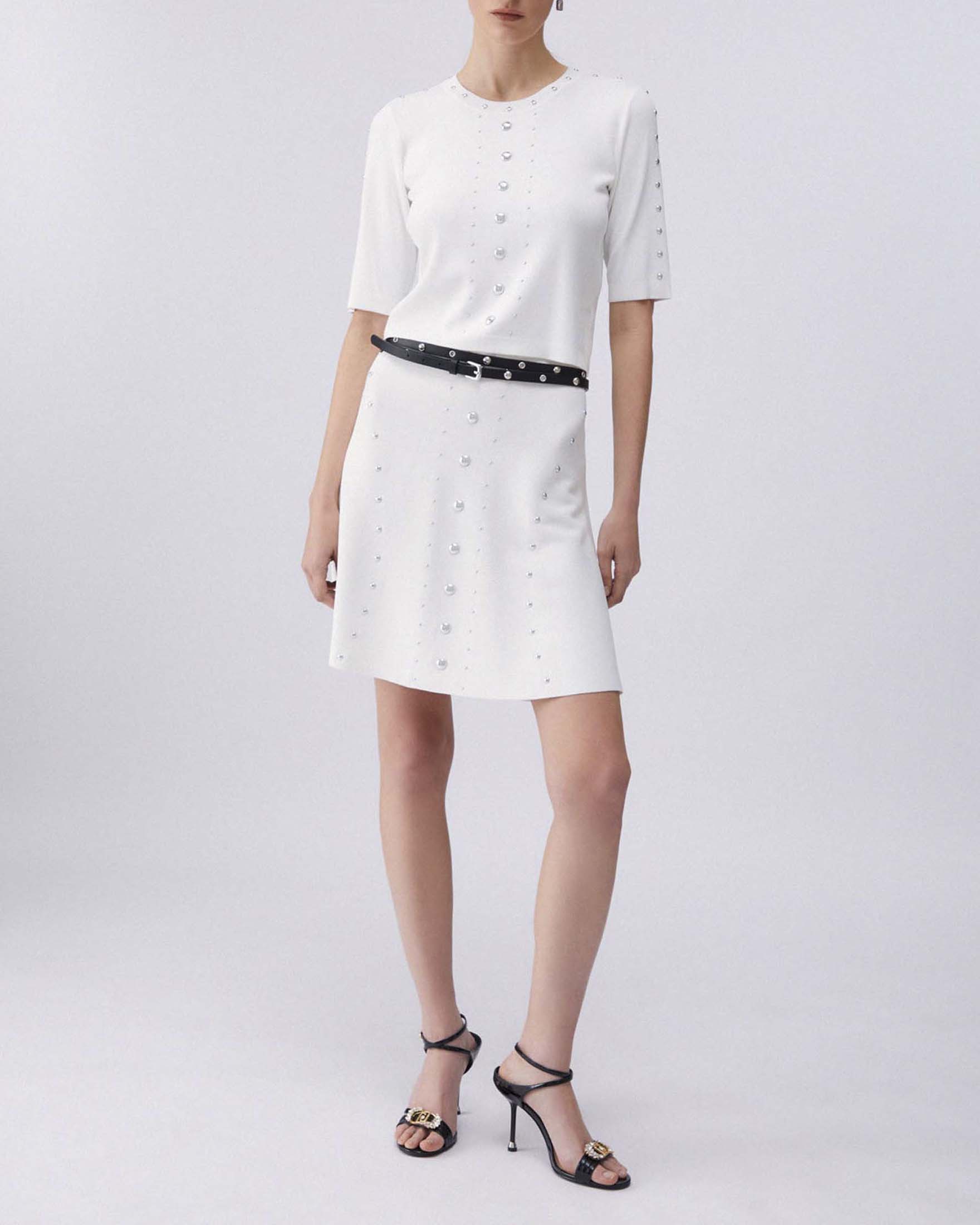 Maglia cropped Liu Jo bianca in misto viscosa con borchie applicate