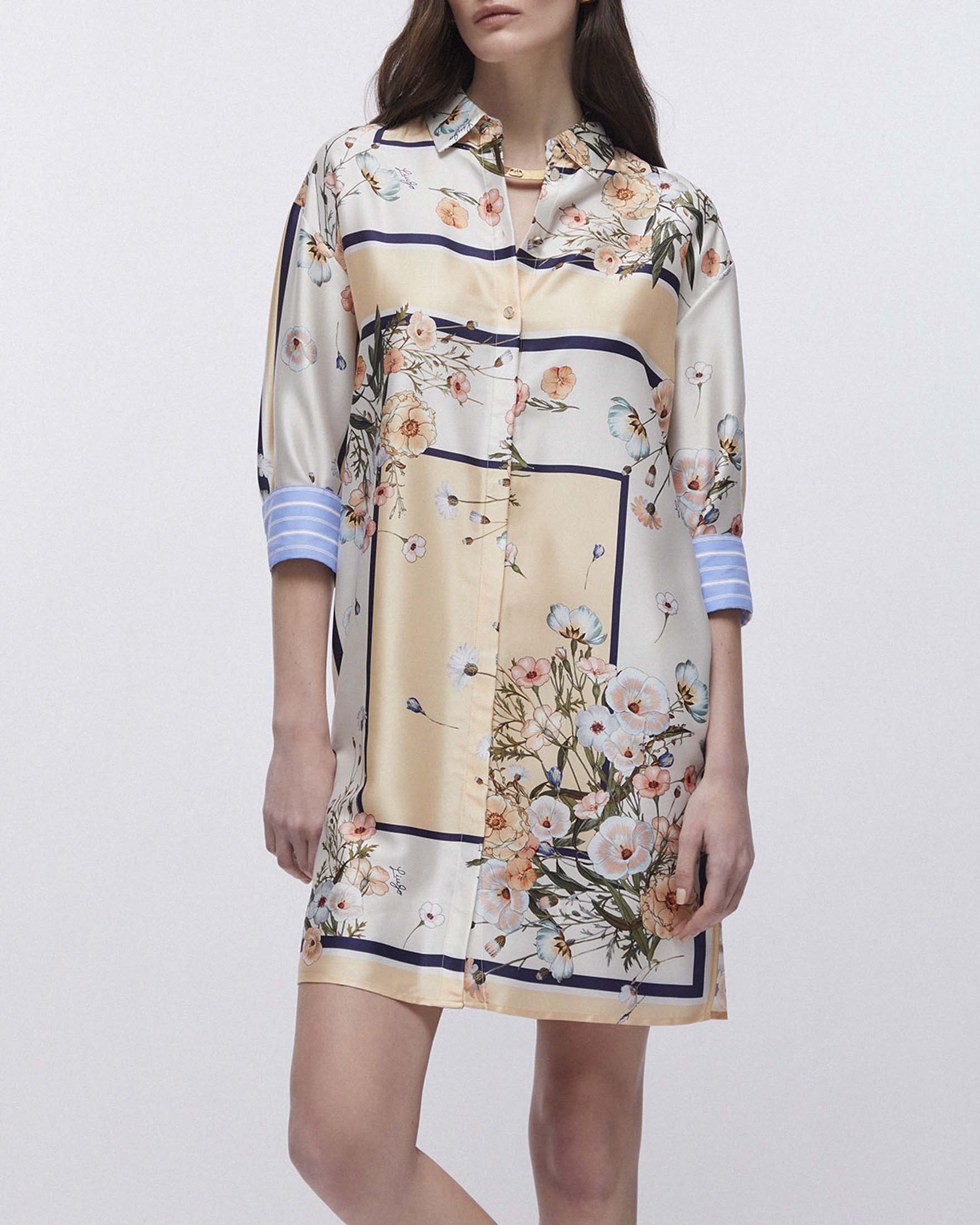 Abito corto chemisier Liu Jo beige in twill stampato a fantasia floreale con maniche a tre quarti image
