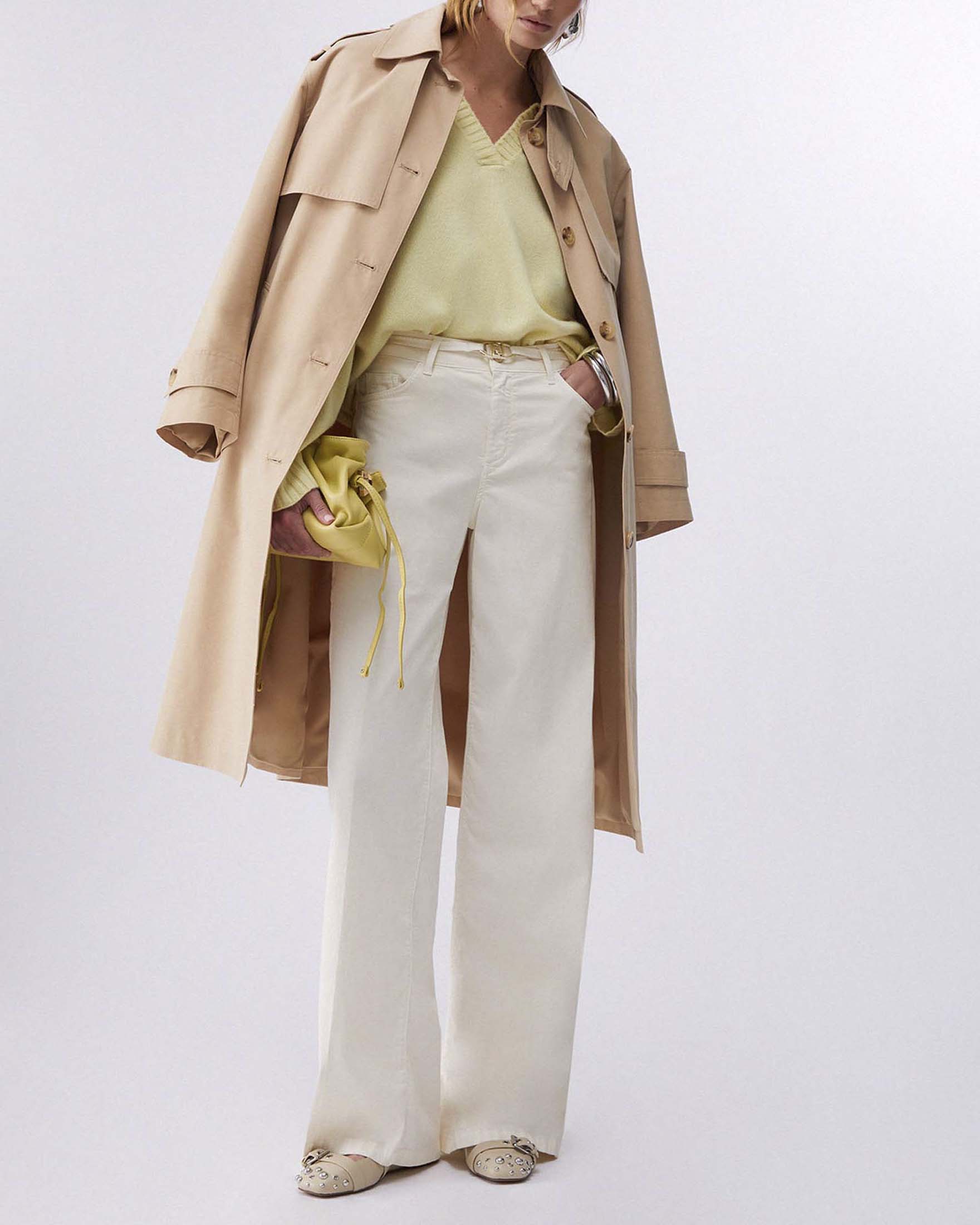 Pantaloni color avorio Liu Jo in raso di cotone elasticizzato a gamba flare con cintura abbinata