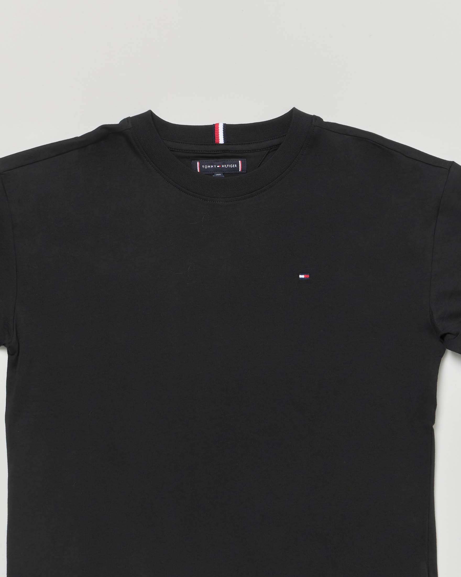 T-shirt Tommy Hilfiger nera in puro cotone con bandiera logo image