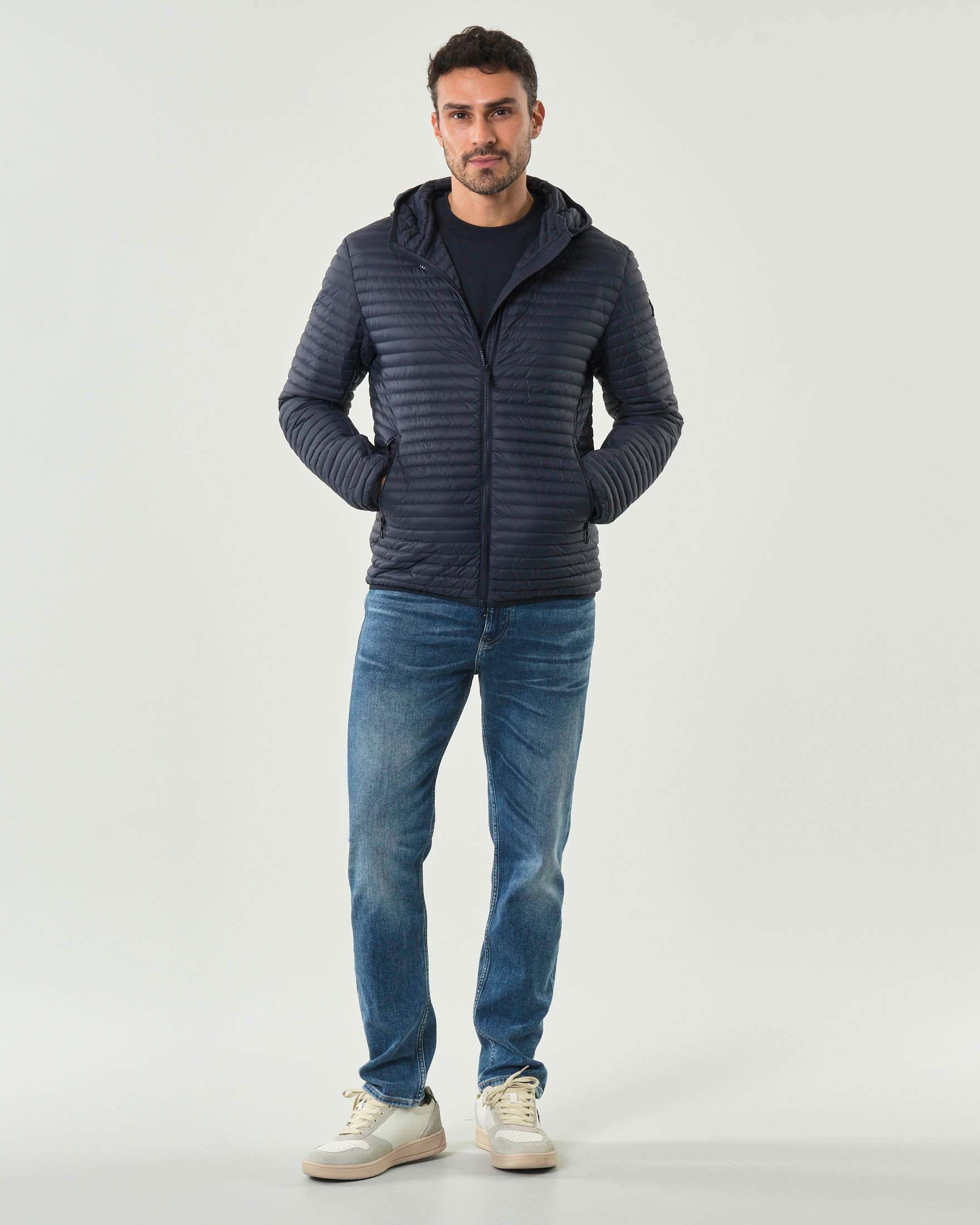 Piumino ultra leggero Colmar Originals blu in nylon imbottito in piuma con cappuccio image