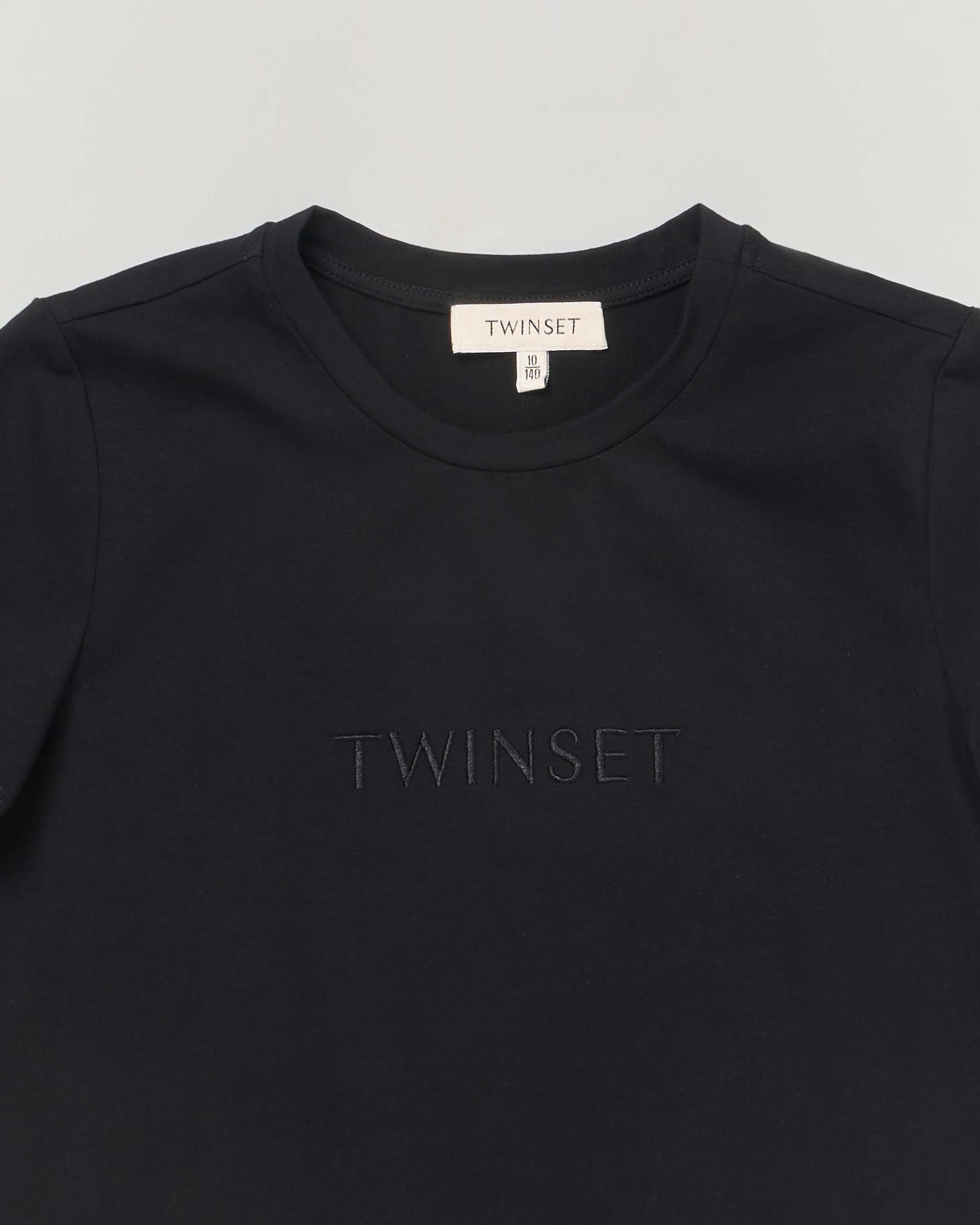 T-shirt Twinset nera in cotone stretch con logo ricamato image