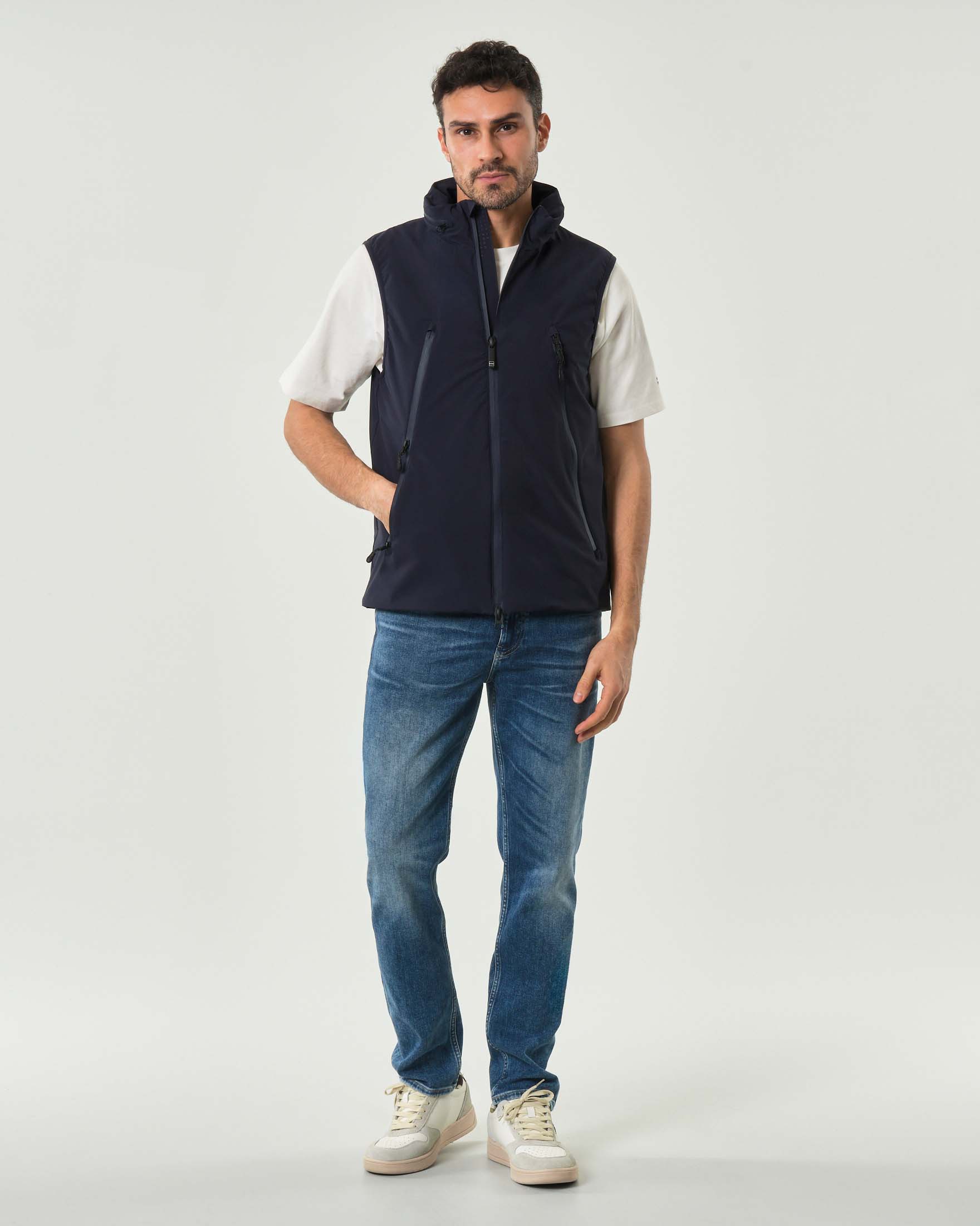 Gilet blu Vesty Outhere in tessuto tecnico impermeabile con cappuccio estraibile image