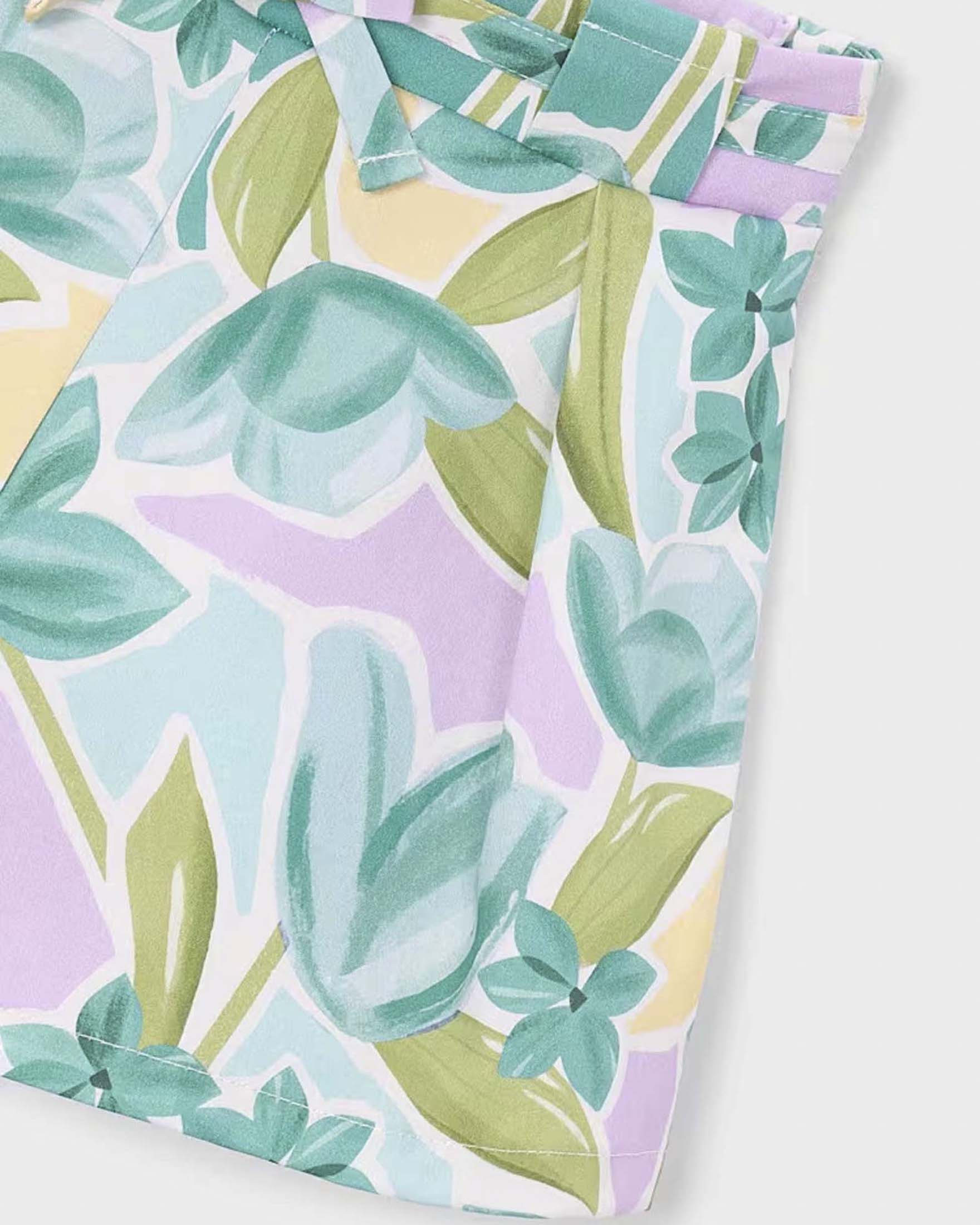 Short multicolore Mayoral in cotone elasticizzato con stampa floreale image