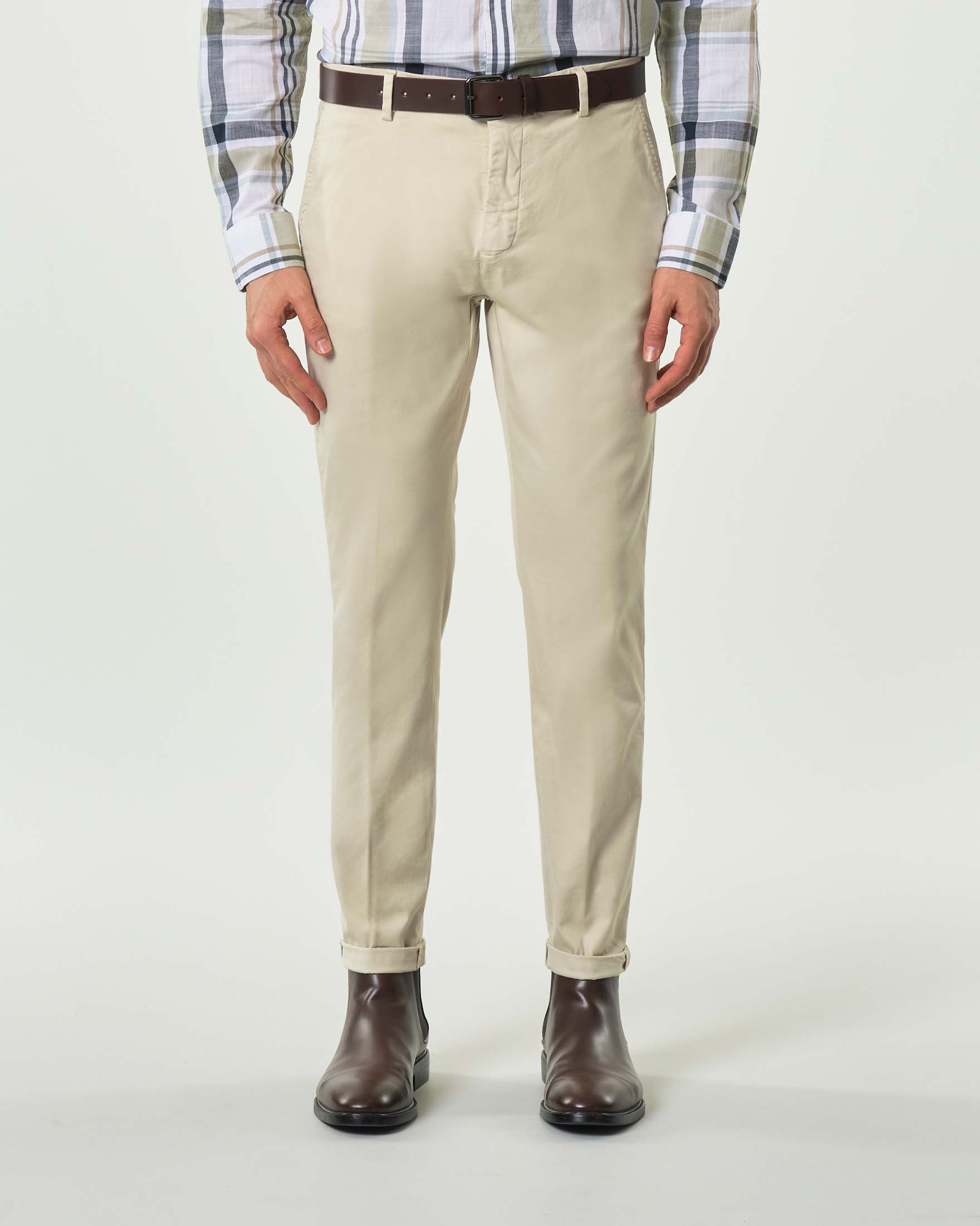 Pantalone Powell chino Osaka beige in twill di cotone stretch carrot-fit image