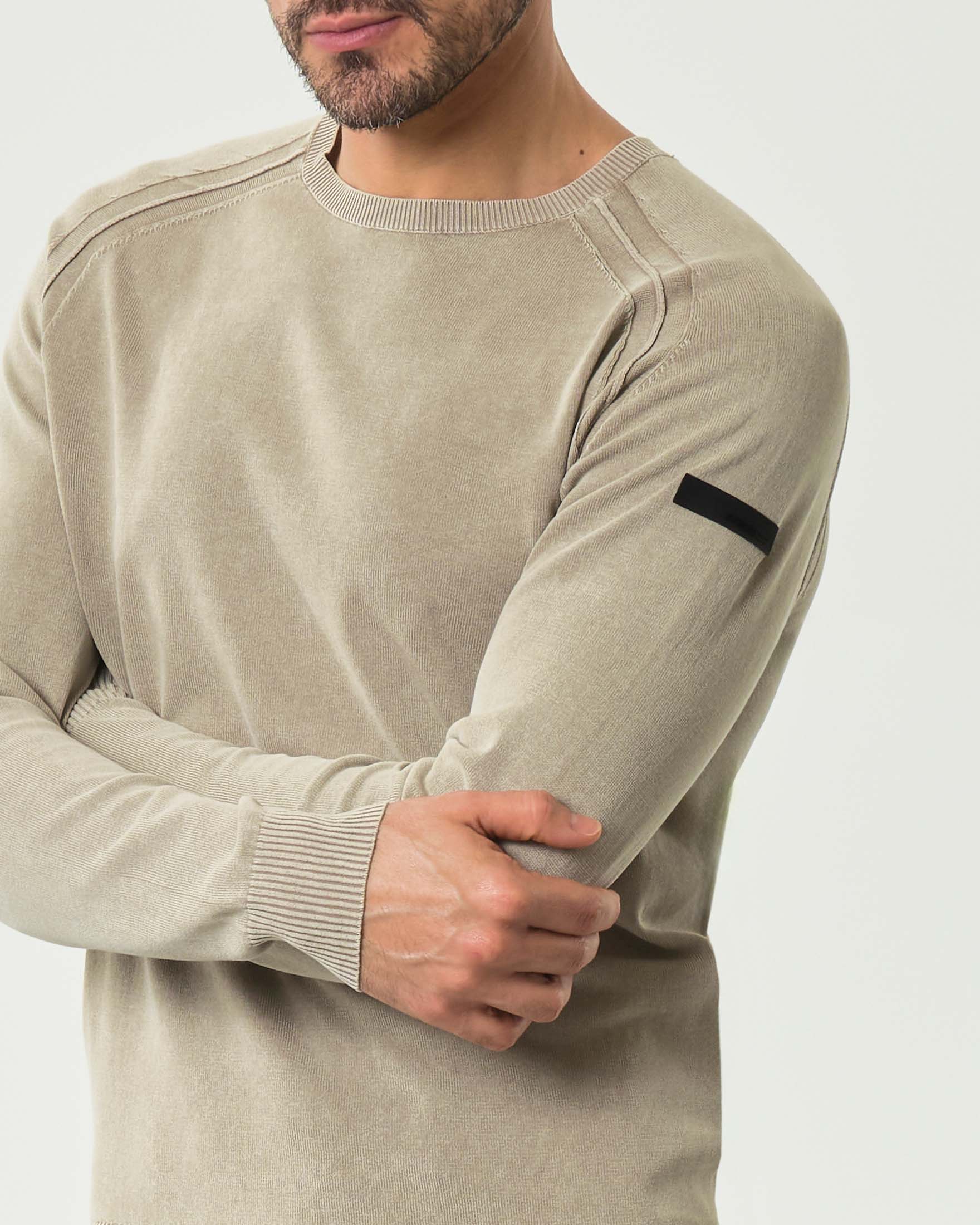 Maglia girocollo sabbia R.R.D. Techno Washed in crêpe di cotone effetto delavé con maniche raglan image