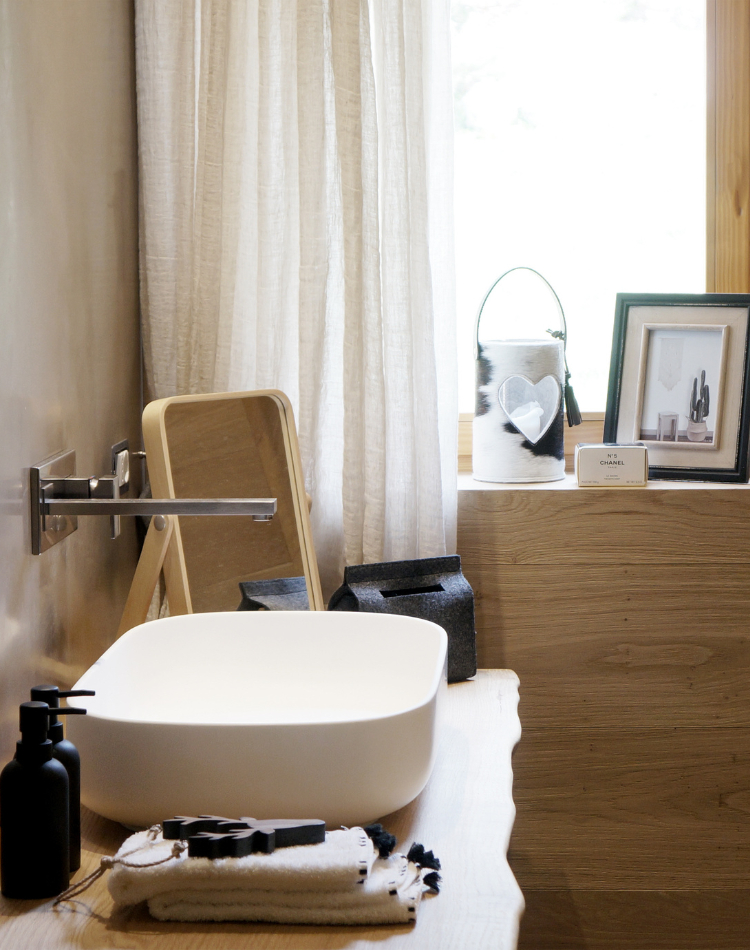 mobili bagno in legno su misura