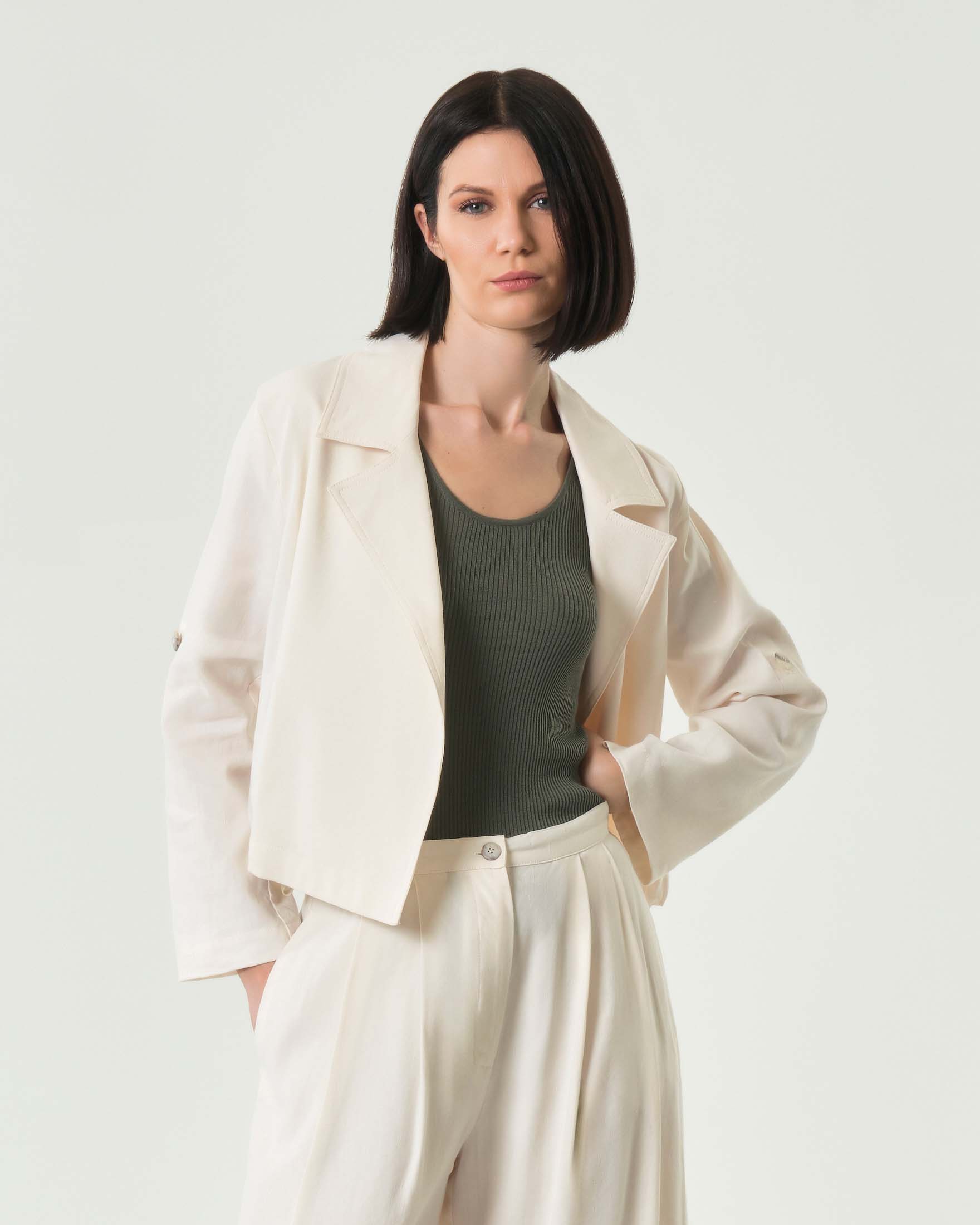 Shacket cropped bianca Monochrome in misto lino