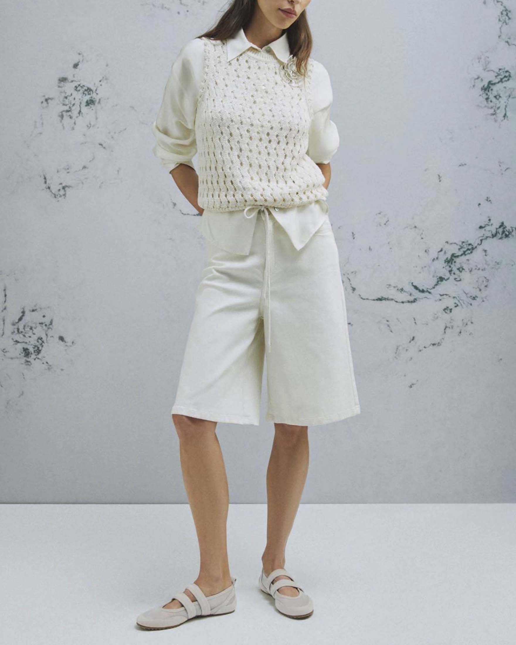 Bermuda bianchi Marella Monochrome in bull di cotone stretch con vita regolabile tramite coulisse