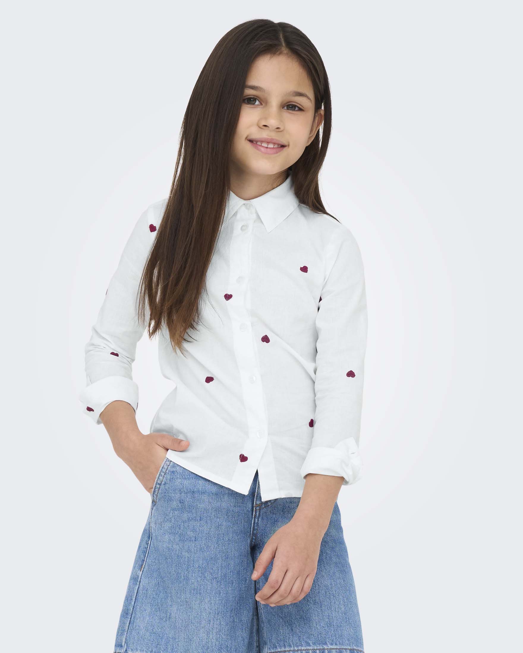 Camicia bianca Kids Only con cuoricini rossi ricamati