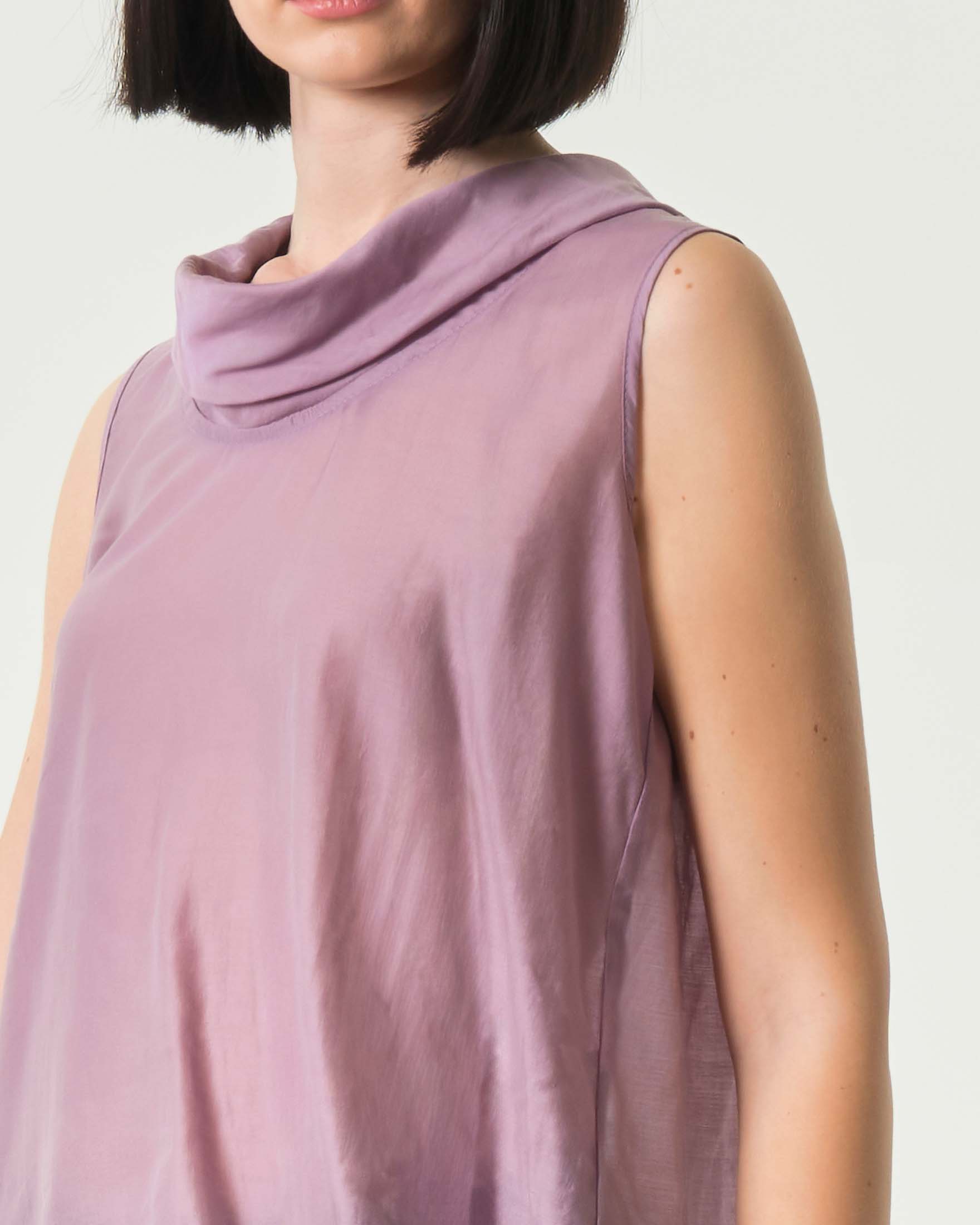 Blusa color ciclamino Hlo! con scollo a ciambella image