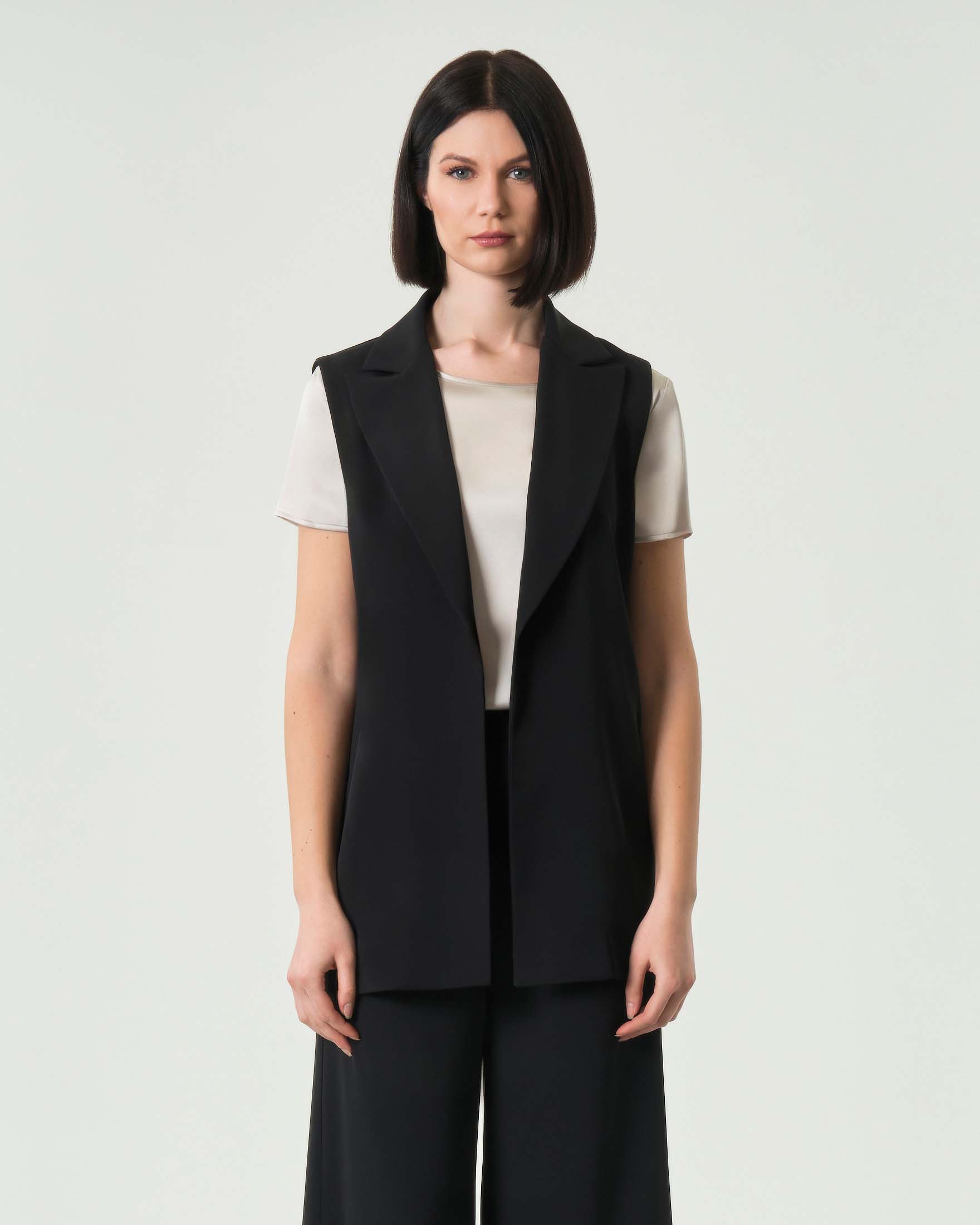 Gilet senza bottoni nero Hlo! in cady con scollo a rever