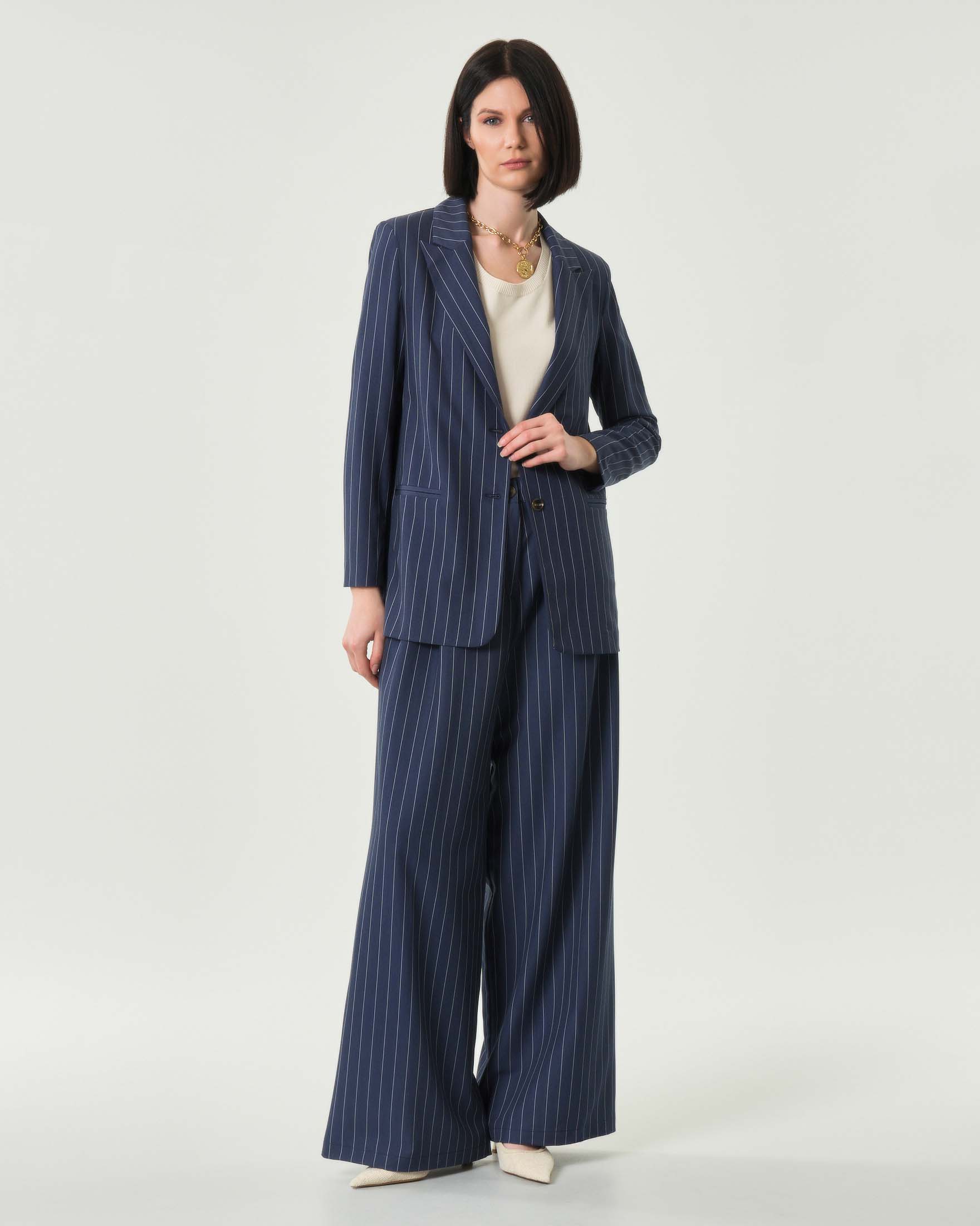 Pantaloni blu gessati a palazzo in tela di viscosa elasticizzata con pinces in vita