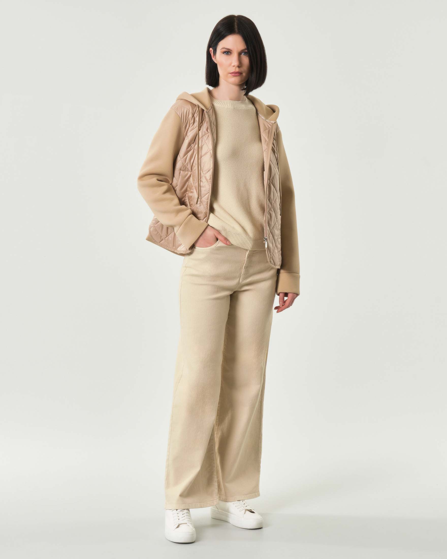 Giacca imbottita beige Weekend Max Mara con motivo trapuntato e cappuccio integrato