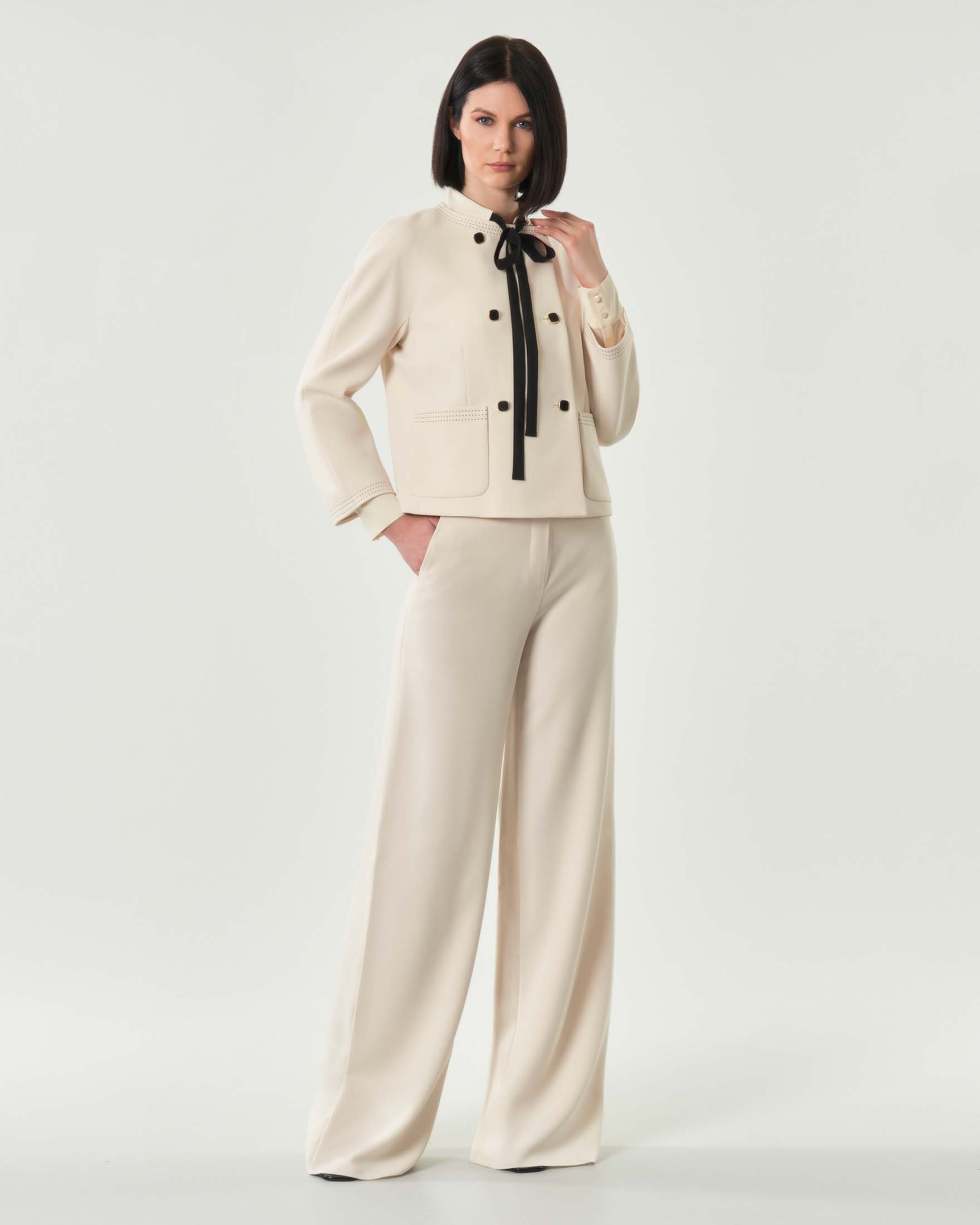 Giacca boxy color crema Max Mara Studio in cady con tasche a toppa image