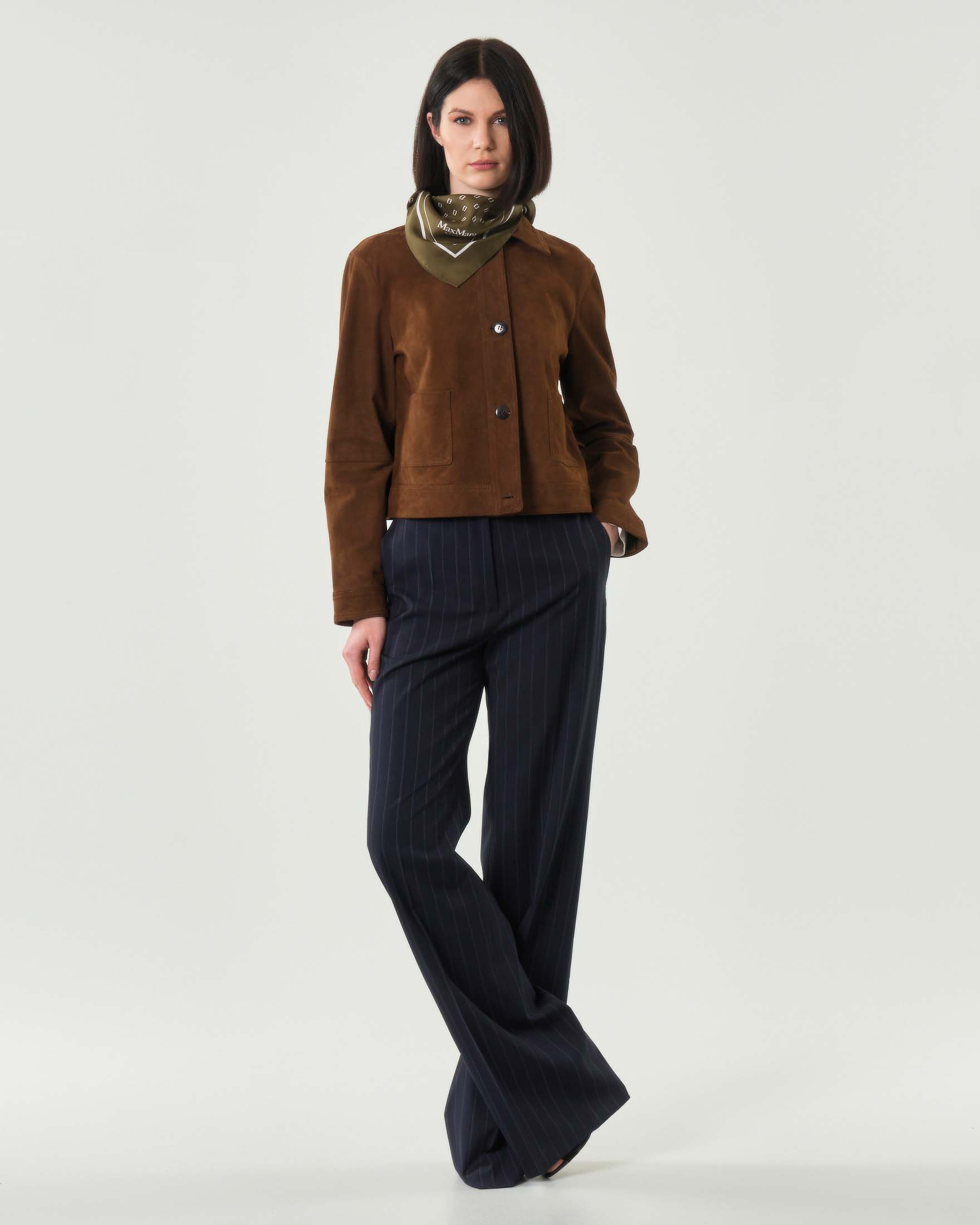 Giacca camicia in suede Max Mara Studio con abbottonatura frontale e tasche a toppa image