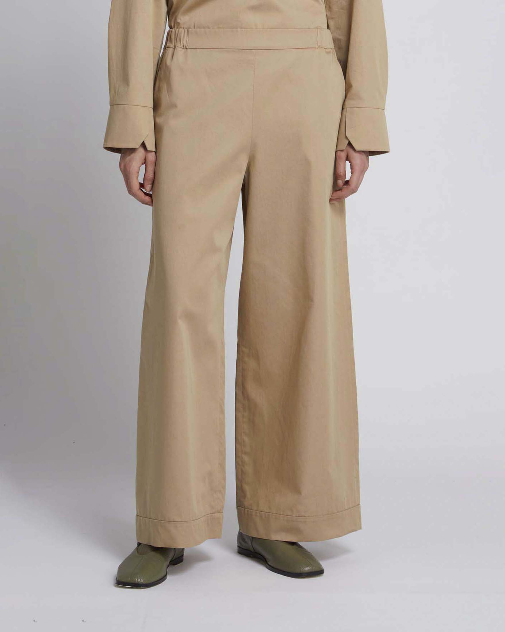 Pantaloni wide color cammello MM Max Mara in raso di puro cotone con elastico in vita image