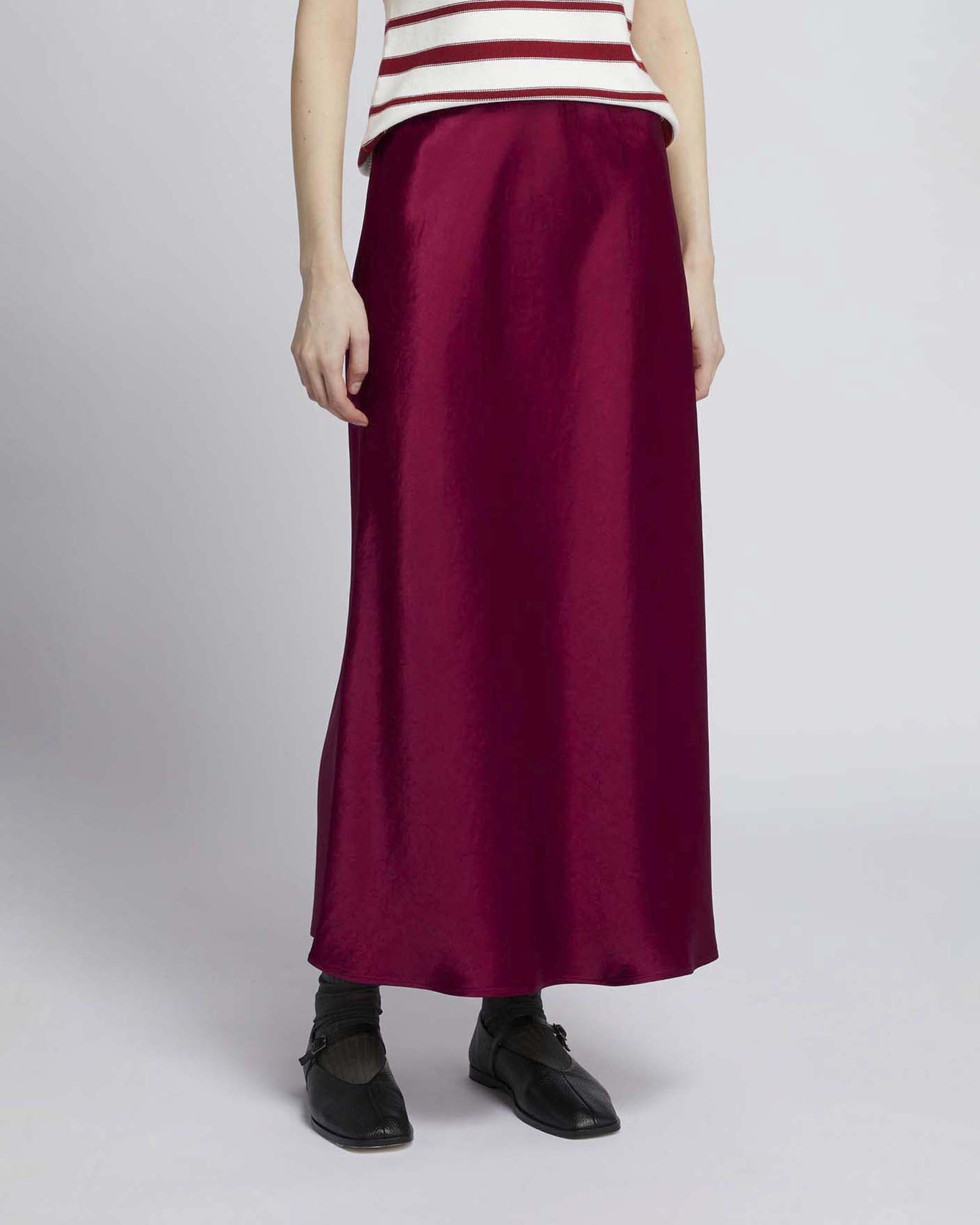 Gonna lunga rossa MM Max Mara in satin leggermente svasata image