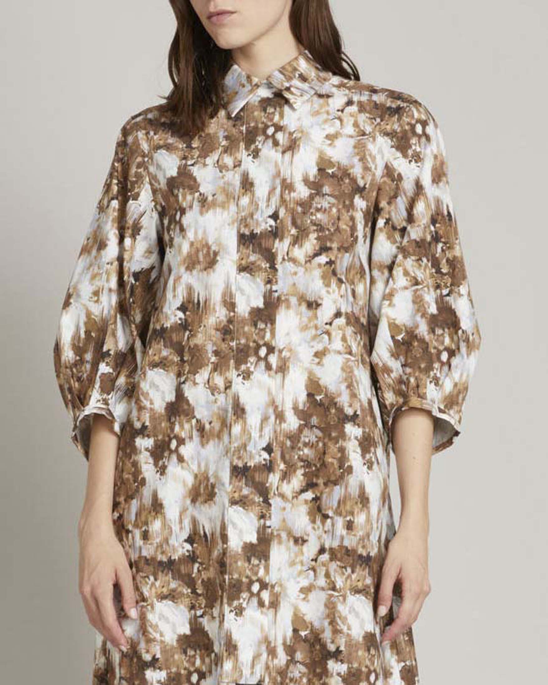 Abito midi chemisier a fantasia marrone e bianca MM Max Mara con maniche a sbuffo e chiusura a bottoni nascosta image