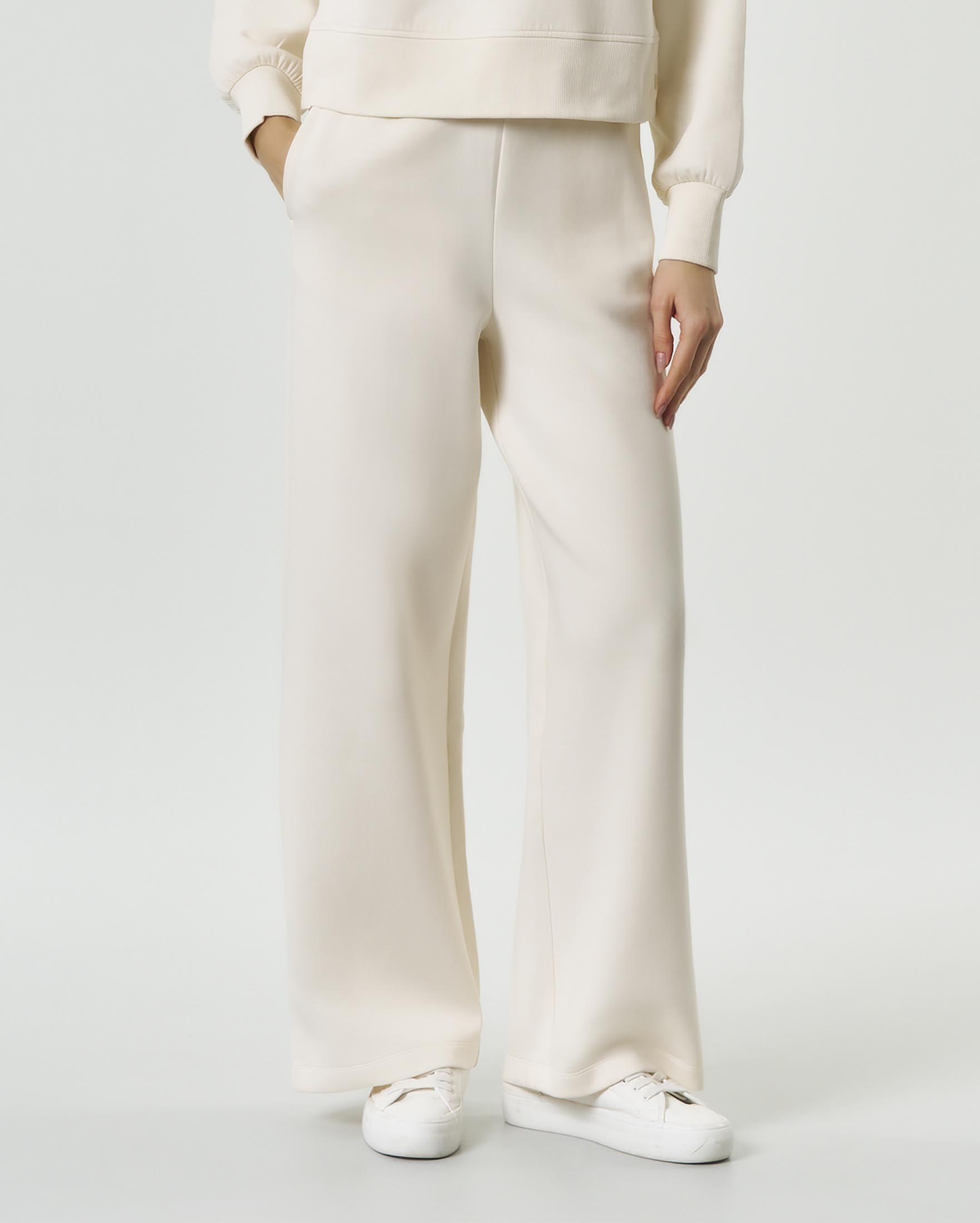 Pantaloni jogger Armani Exchange avorio in misto cotone con logo ricamato image