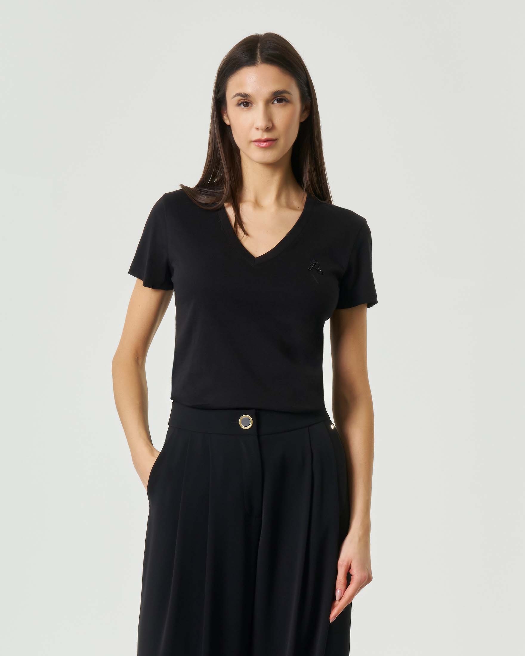 T-shirt maniche corte Armani Exchange nera con scollo a V e logo glitter