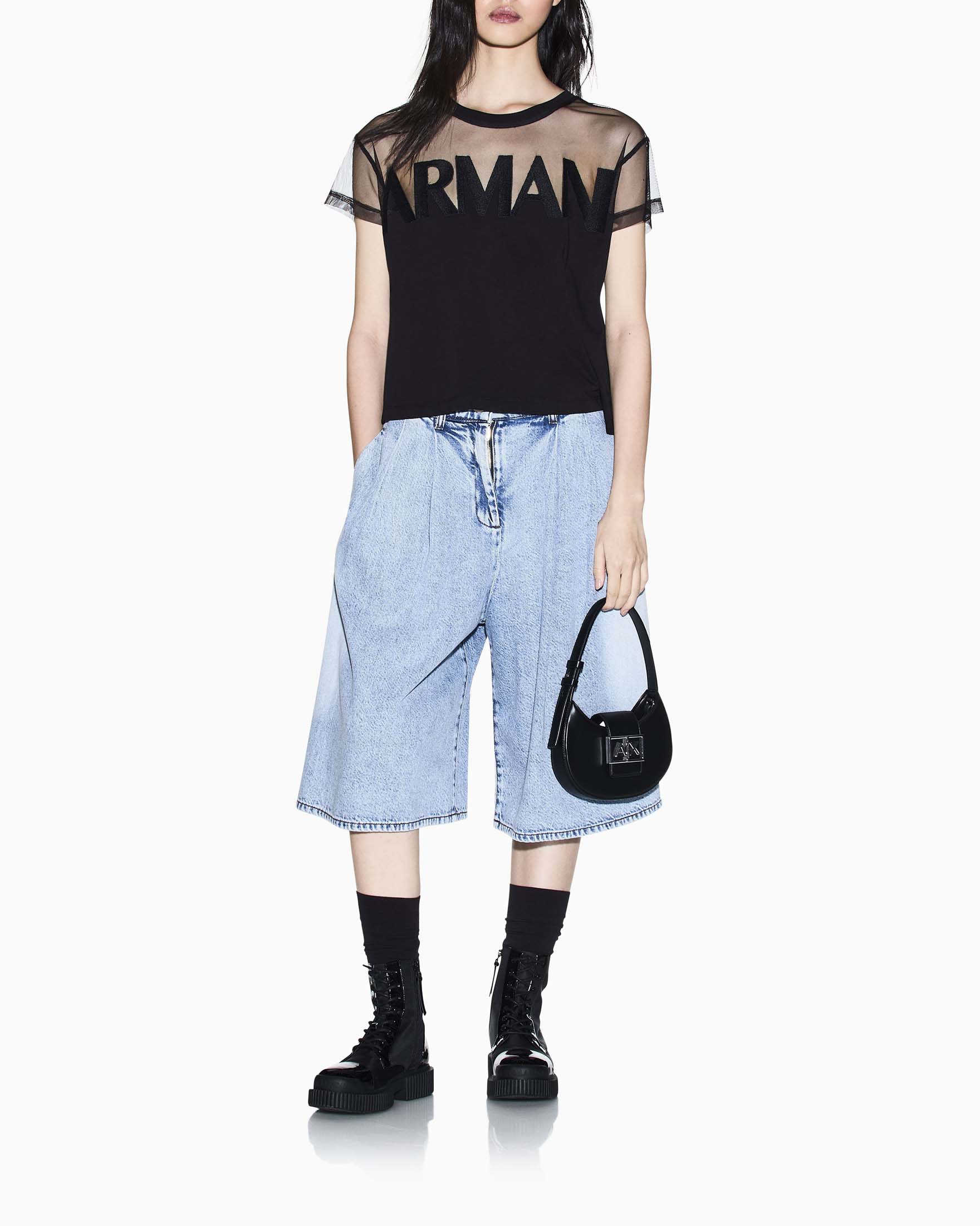 T-shirt maniche corte Armani Exchange nera con inserto in tulle e maxi logo ricamato