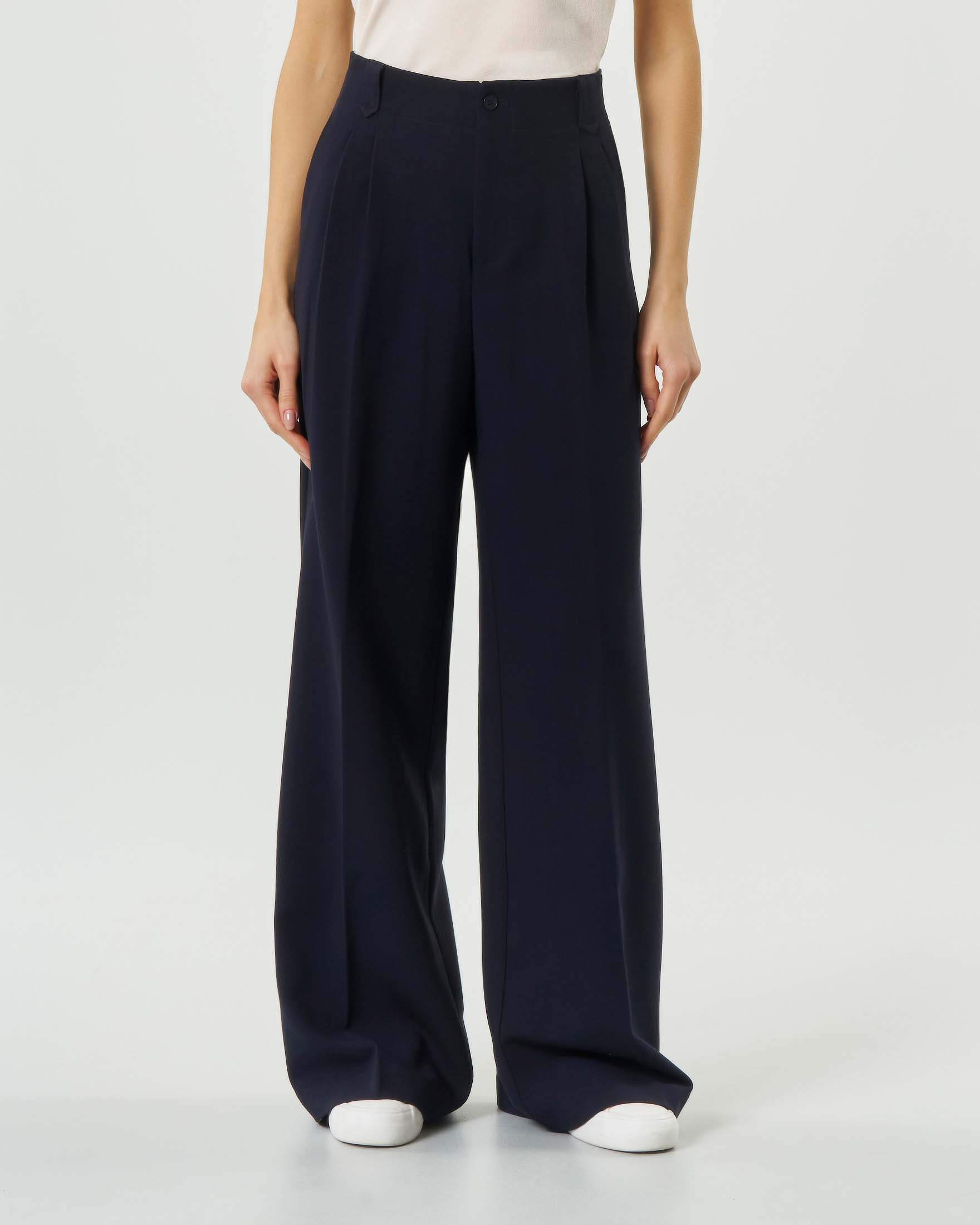 Pantalone blu a palazzo Attentif con pince e passanti per cintura image