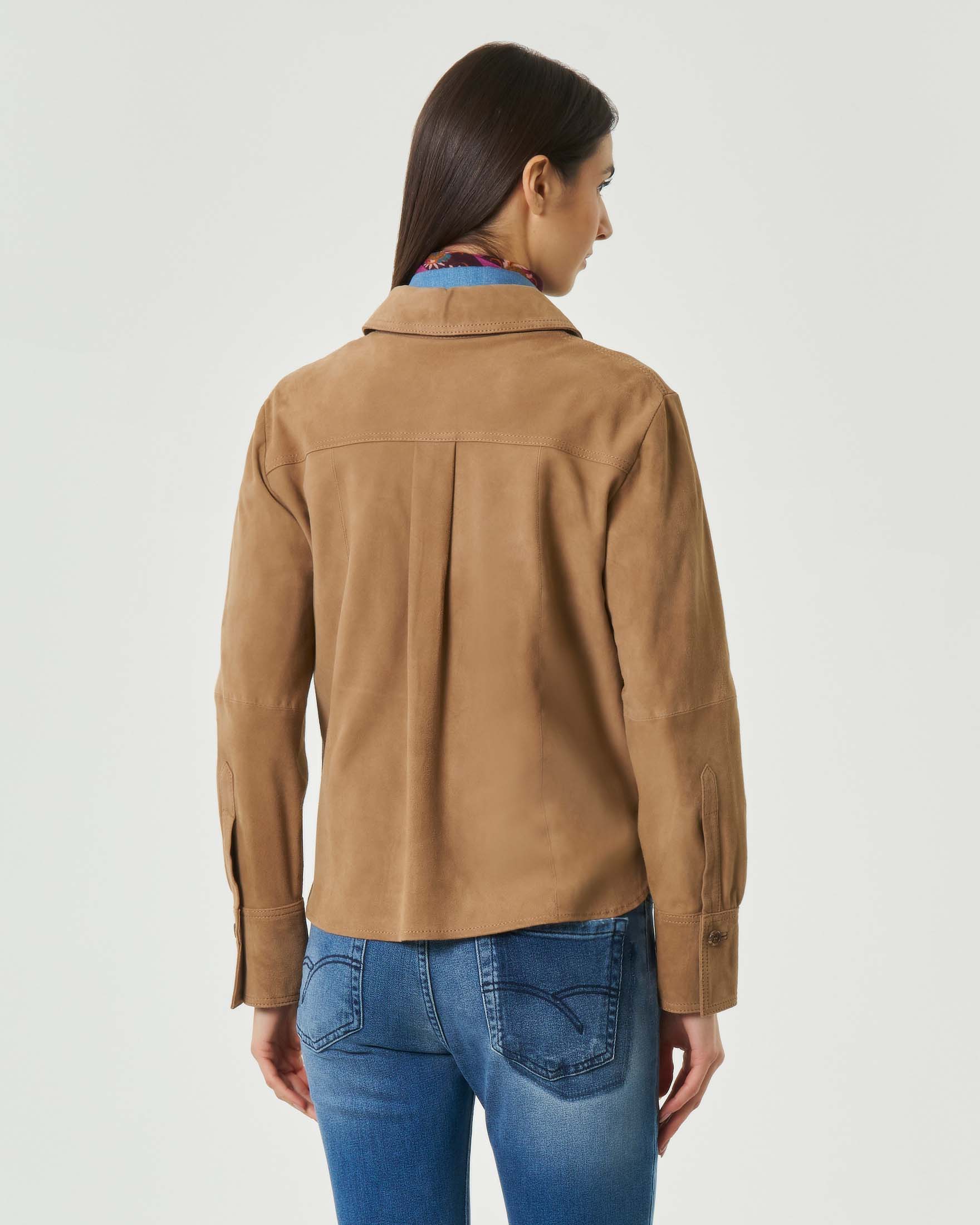 Giacca camicia Marella in suede color cammello con doppia tasca sul petto