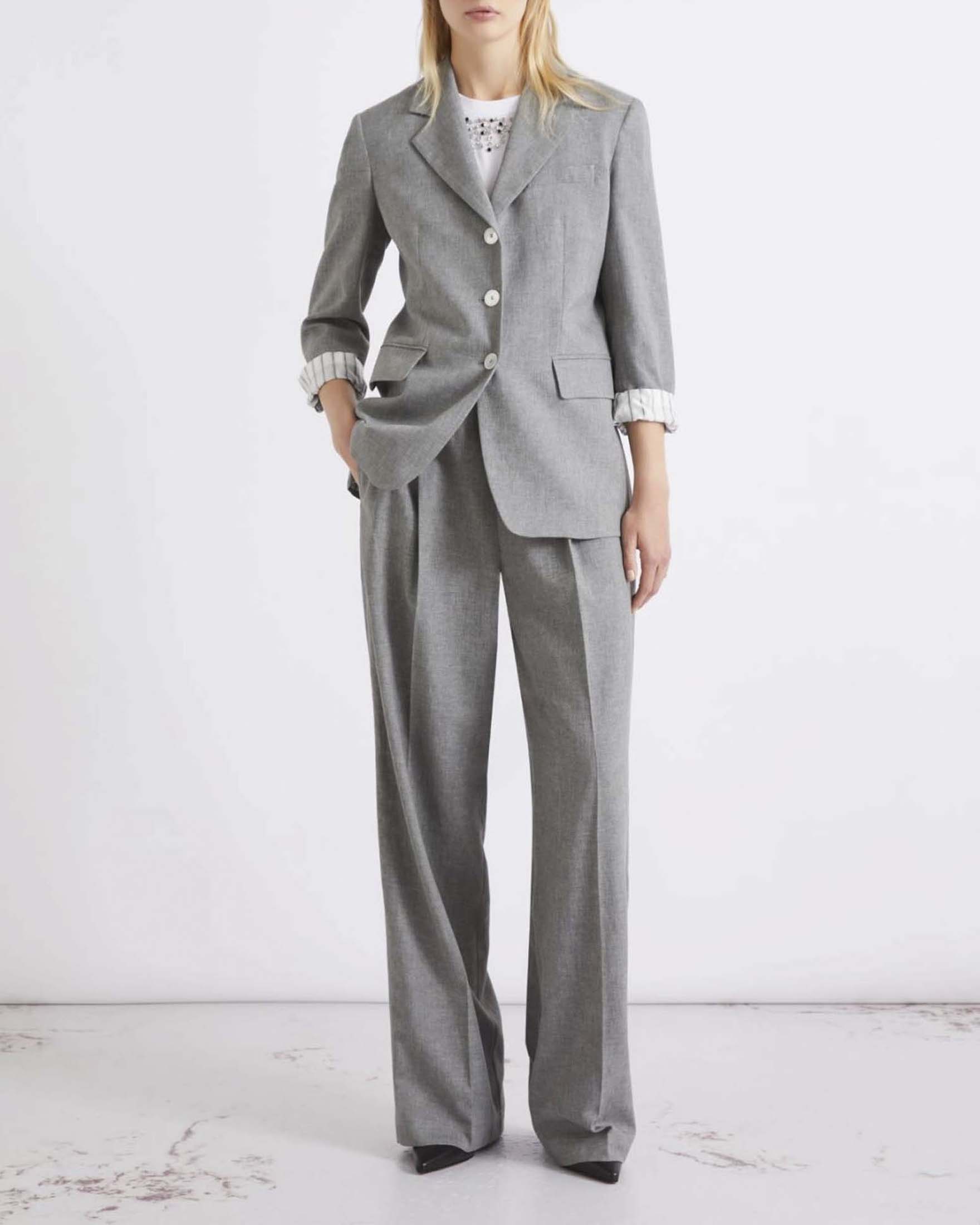 T-shirt bianca Marella Sport con dettaglio in pietre gioiello vicino al collo image