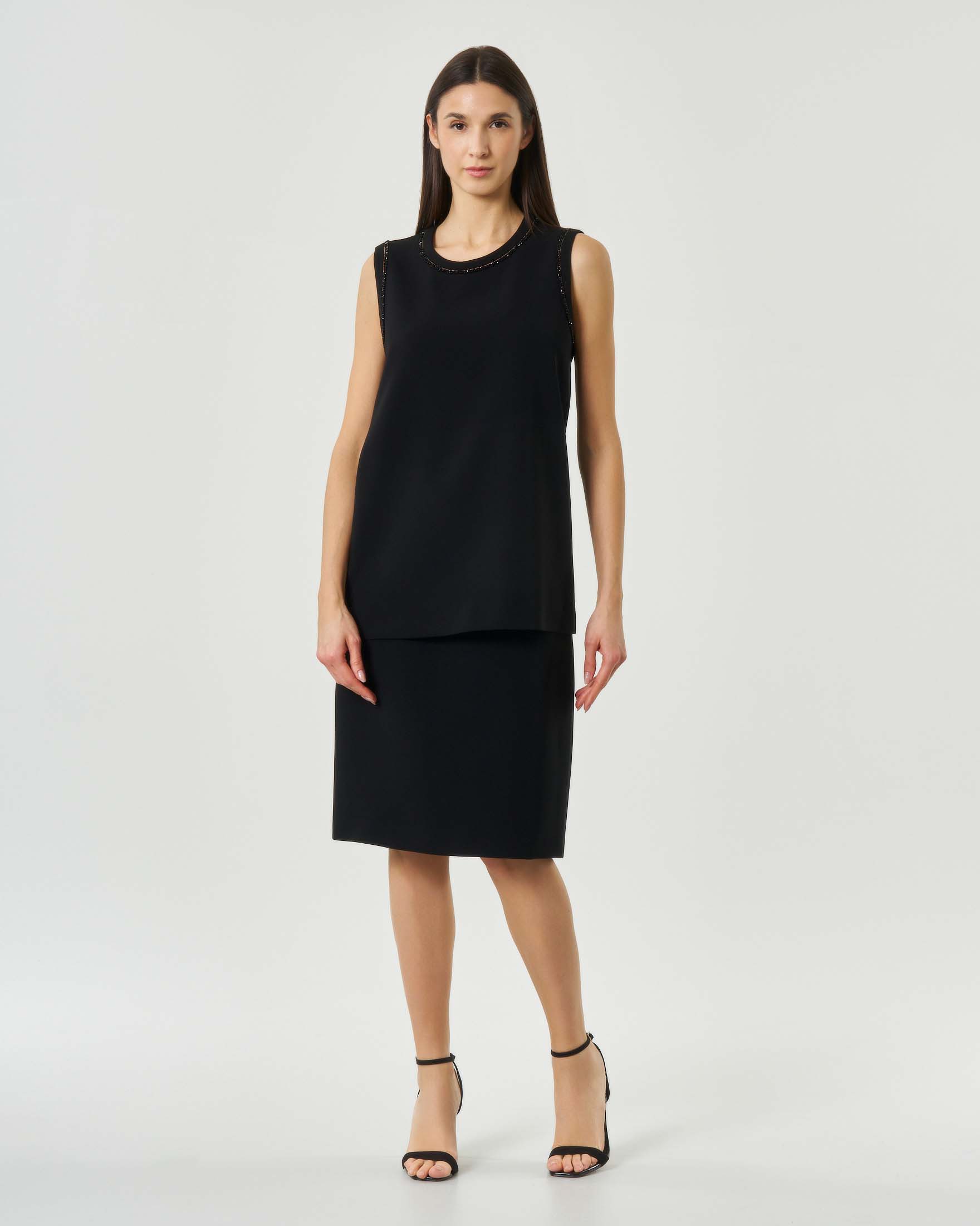 Blusa smanicata nera Max Mara Studio in cady con perline e scollo a giro image