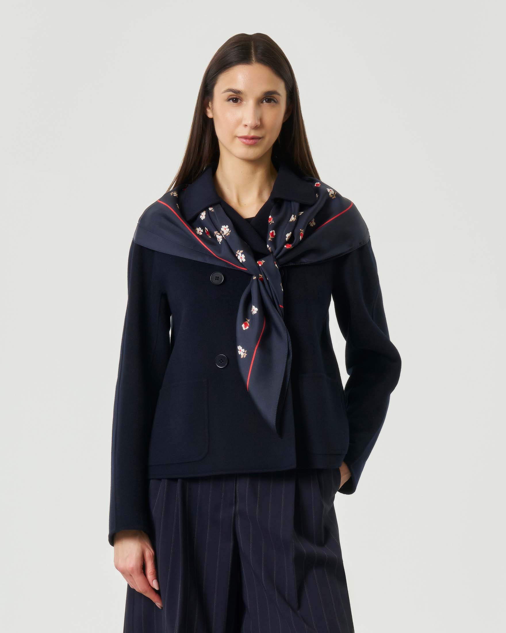 Foulard Studio in twill di seta stampata a fantasia blu e rossa