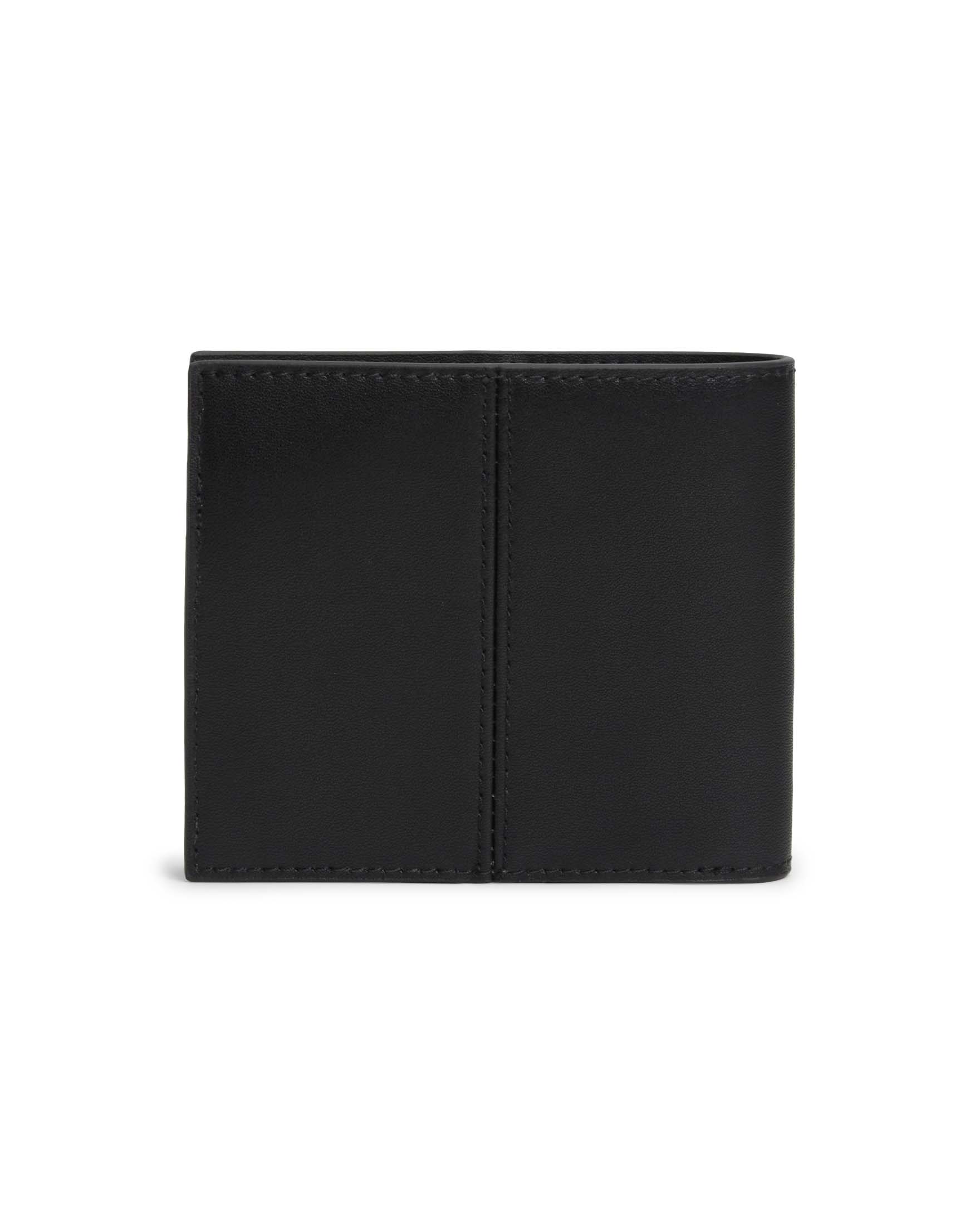 Portafoglio bi-fold Tommy Jeans nero in pelle riciclata con patch logo applicata image