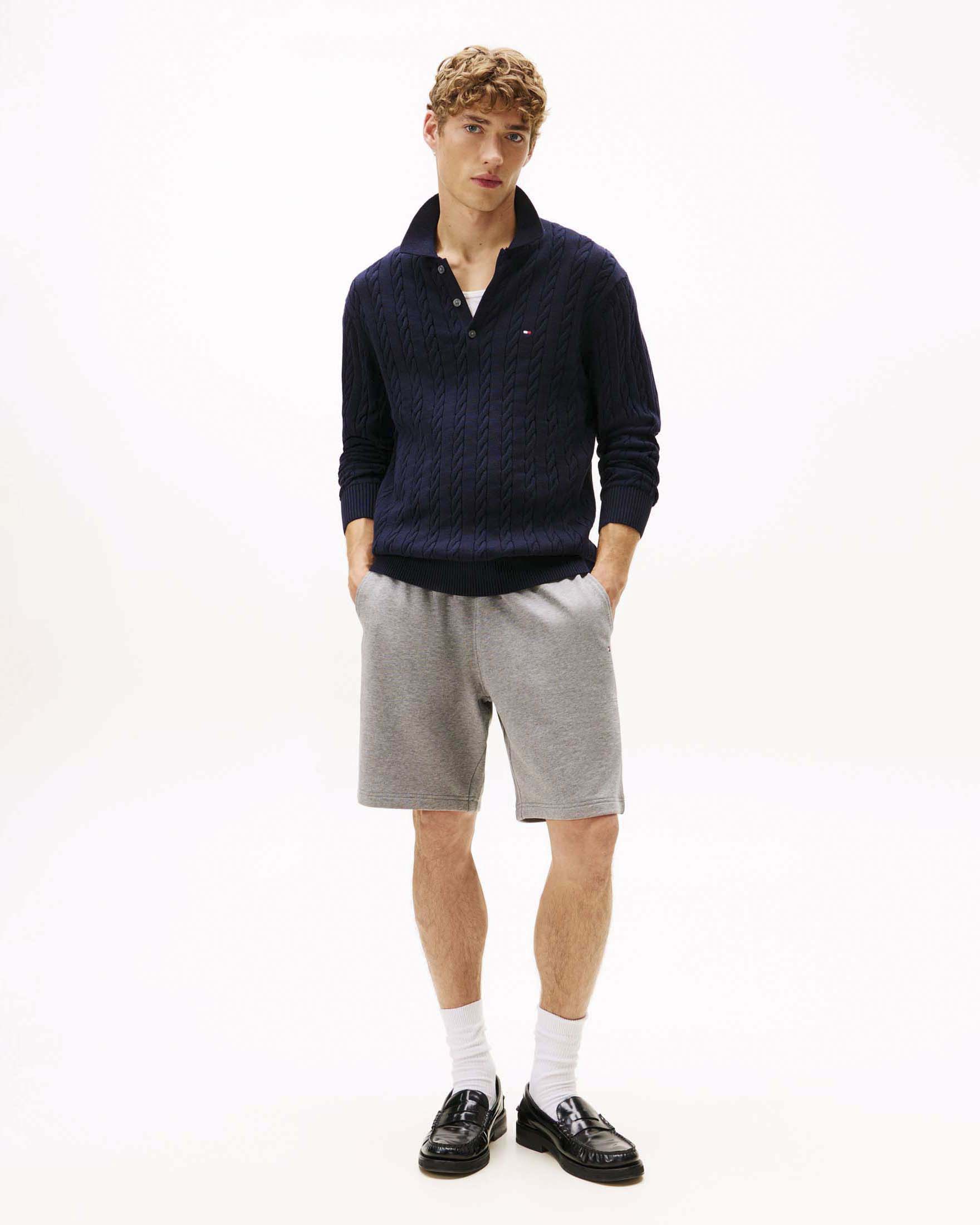 Bermuda Tommy Hilfiger grigio in felpa di cotone con ricamo bandiera su tasca