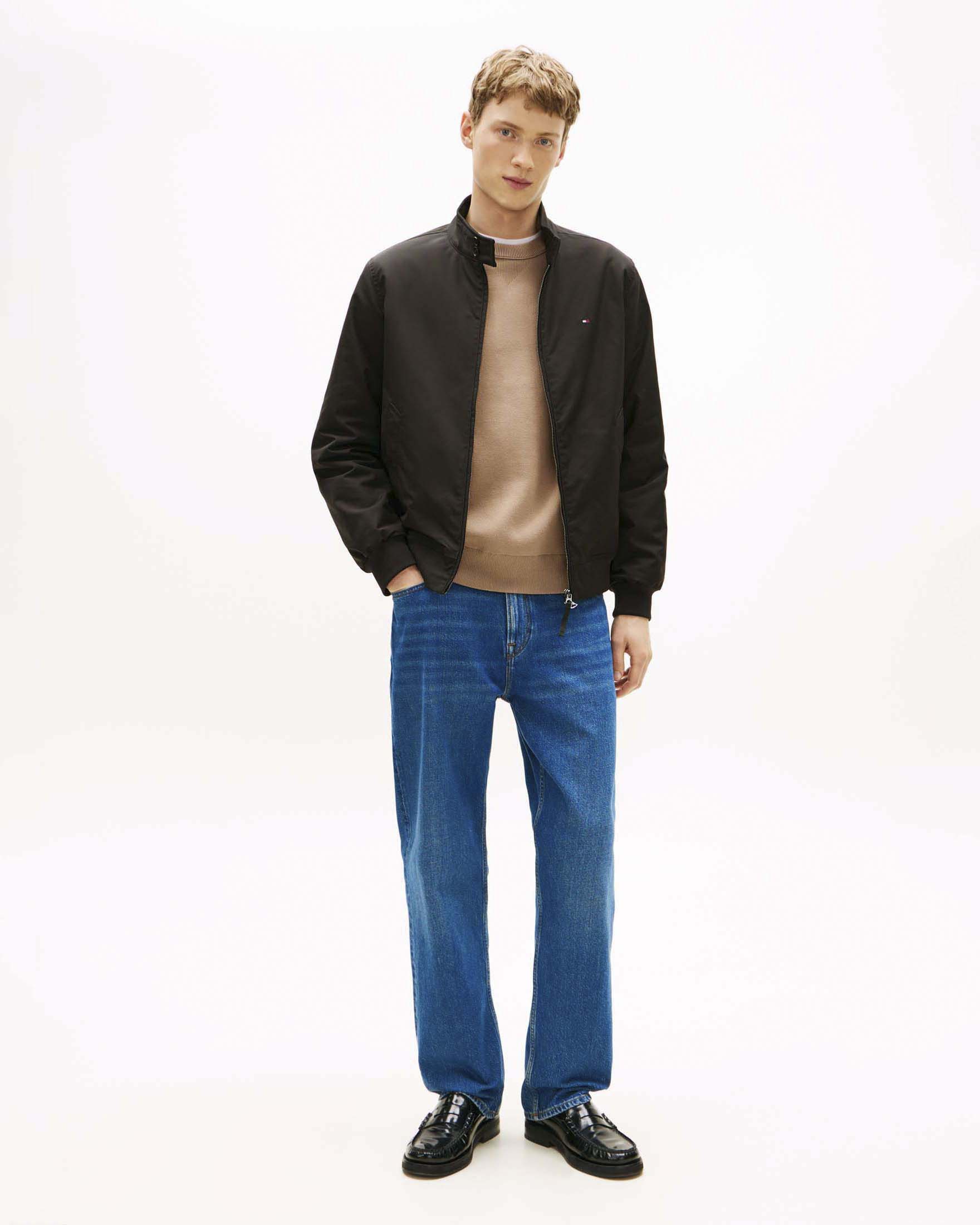 Giubbino Harrington nero in tessuto tecnico con logo ricamato