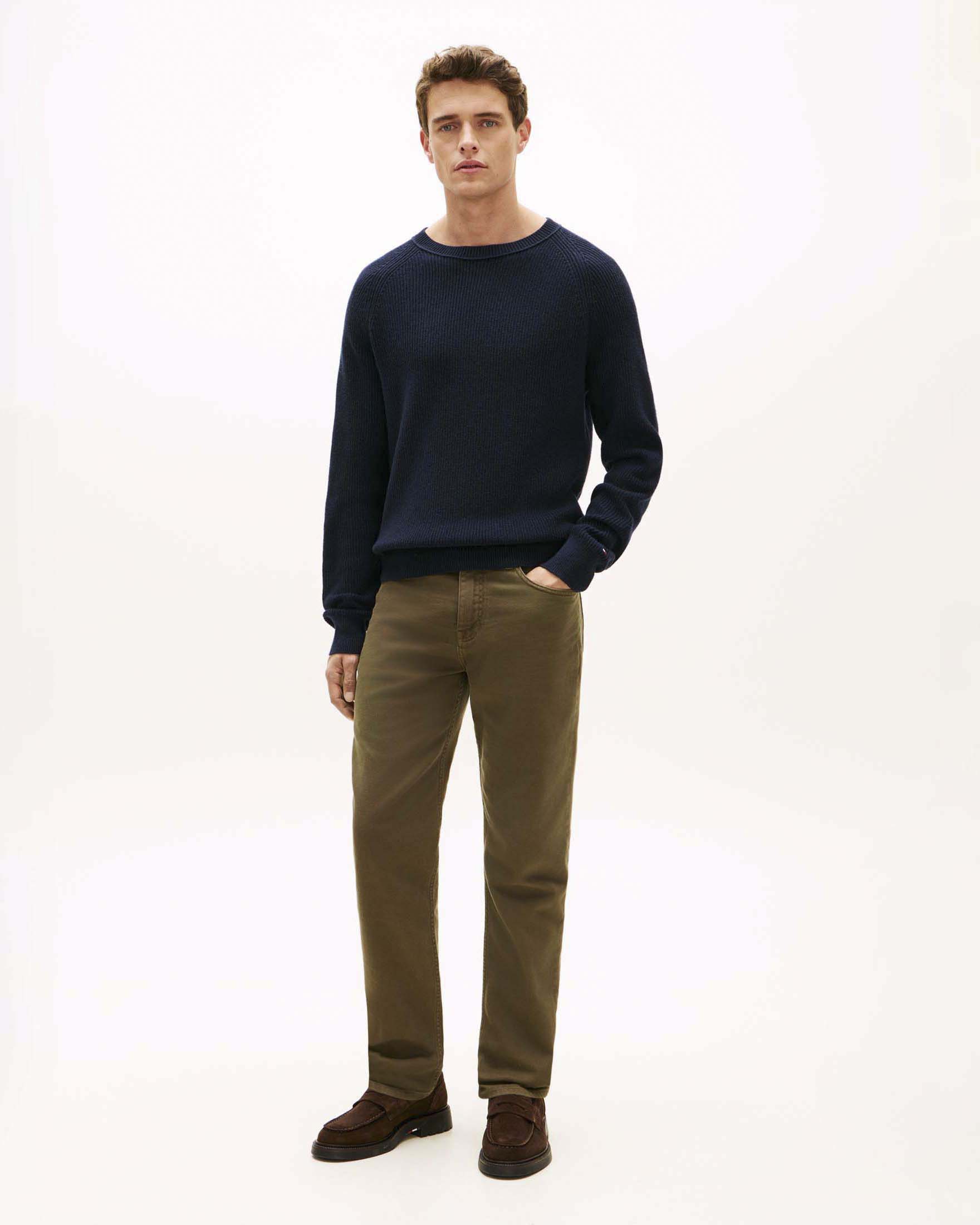 Maglione girocollo blu scuro in misto cotone e lana a costine