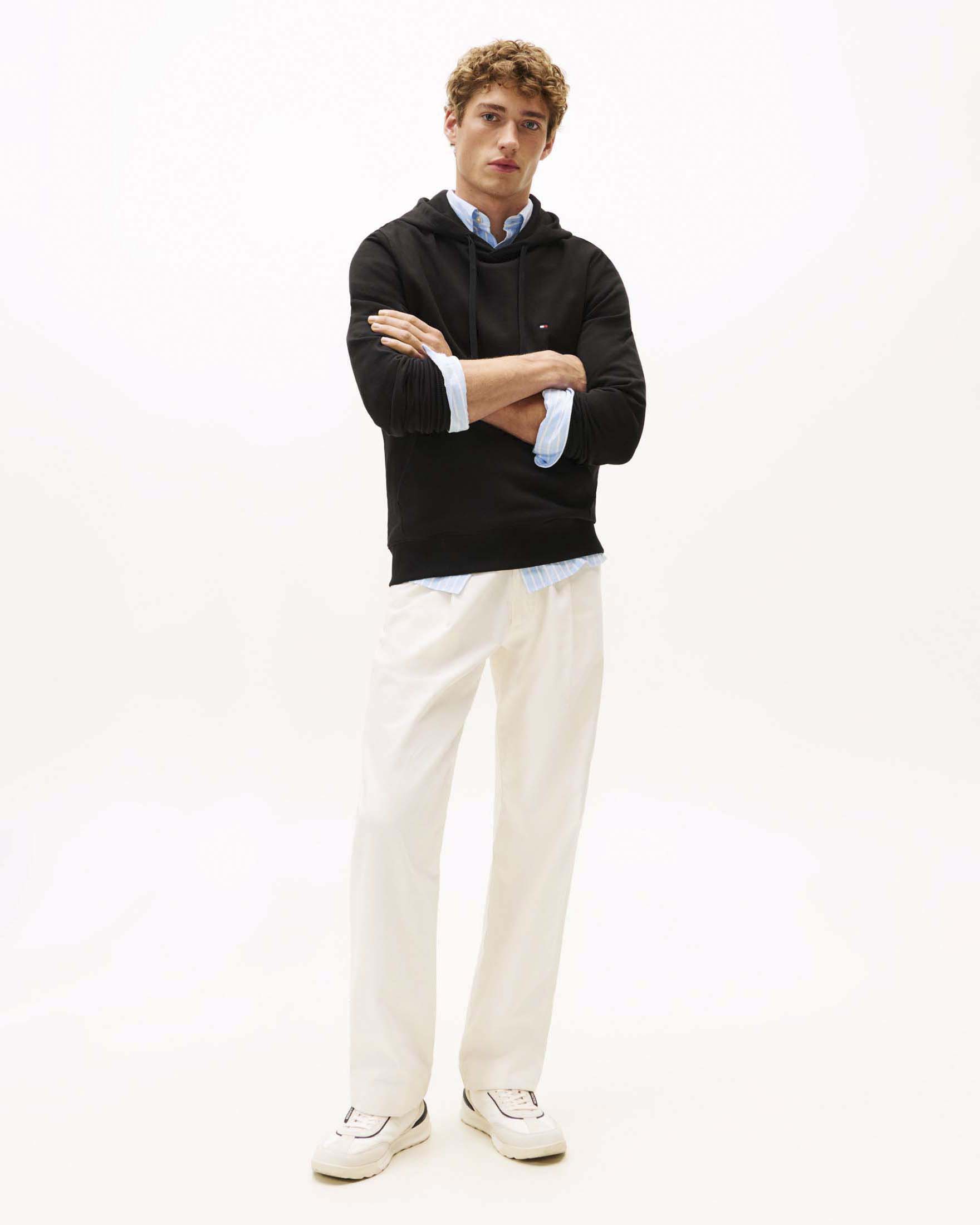 Felpa con cappuccio Tommy Hilfiger nera in cotone con logo bandierina ricamato