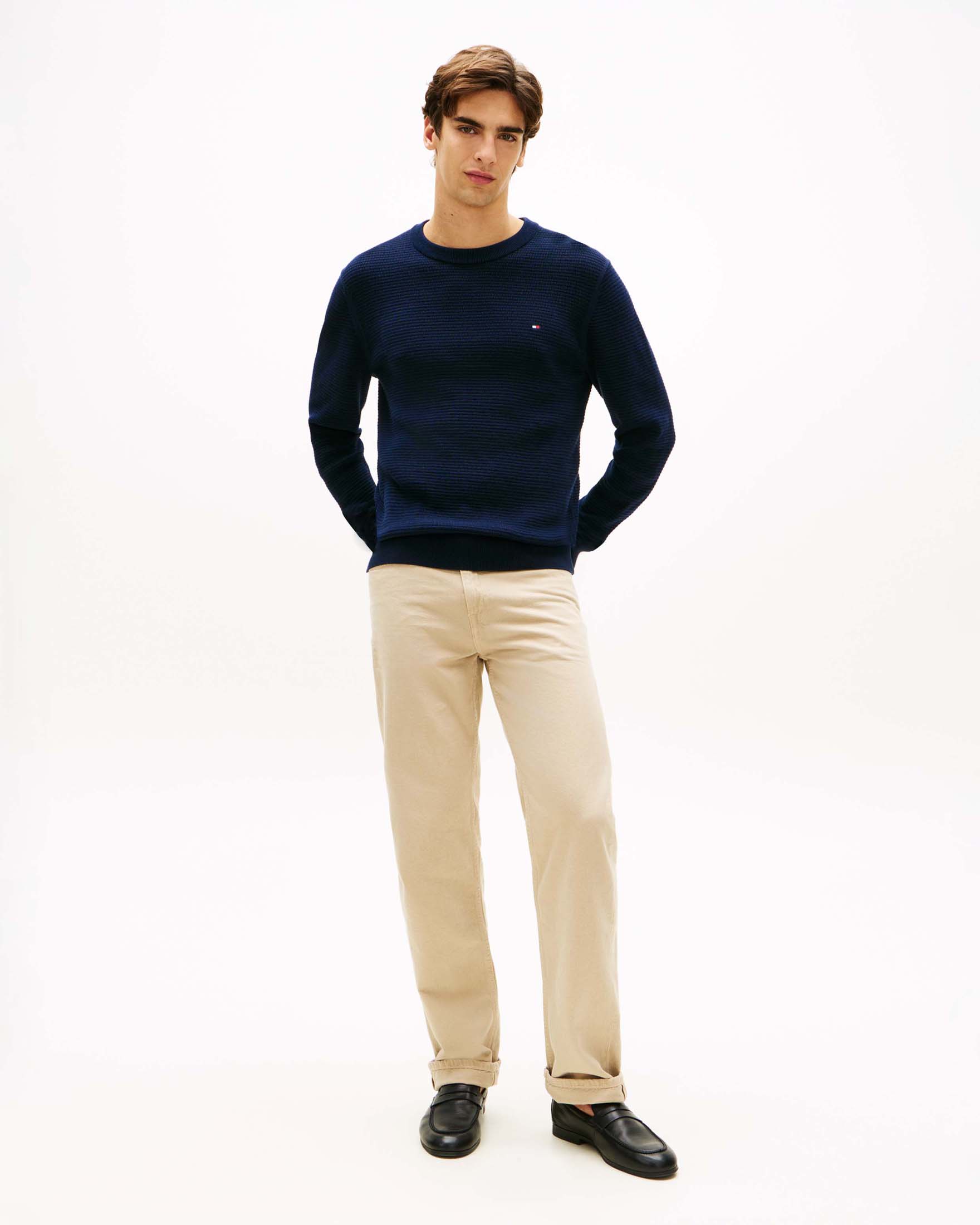Maglione girocollo blu navy in cotone con logo ricamato sul petto