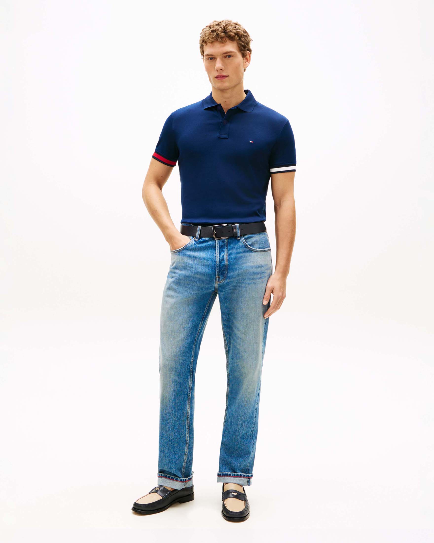 Polo Tommy Hilfiger blu con logo ricamato e bordino a contrasto sulle maniche