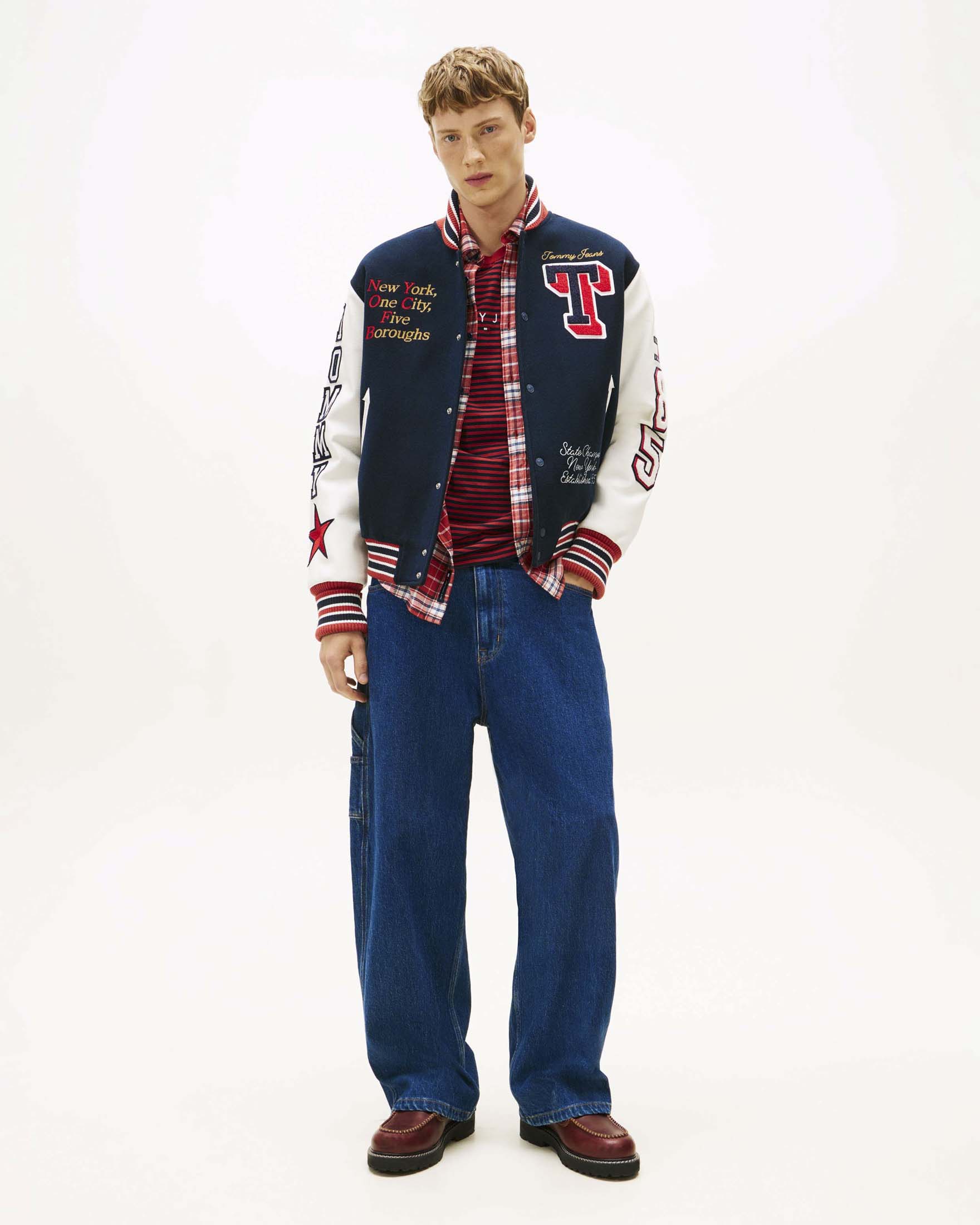 Giubbino varsity blu e bianco in misto lana con ricami e patch logo