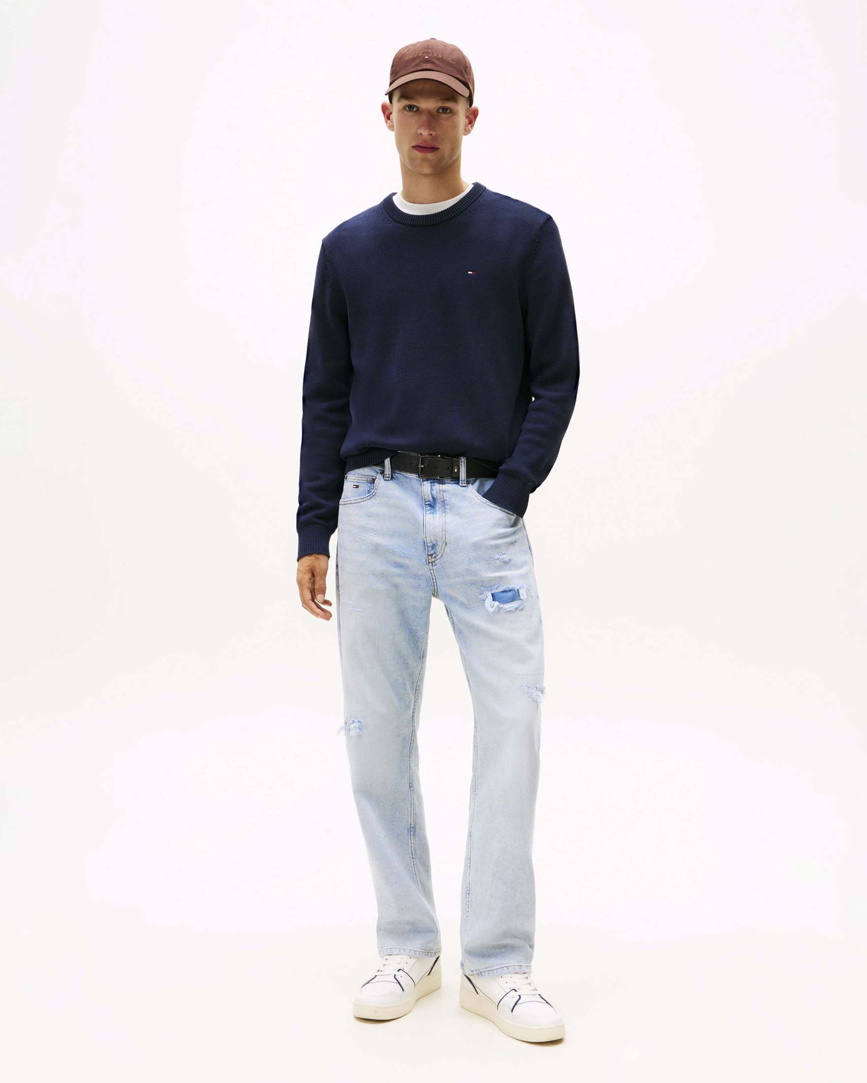 Maglia girocollo blu navy in cotone con logo bandiera ricamato